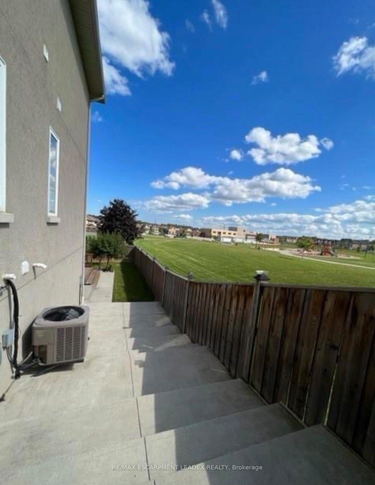 Photo 20 of 66 Vinton Road, Hamilton, Meadowlands — HOMEH