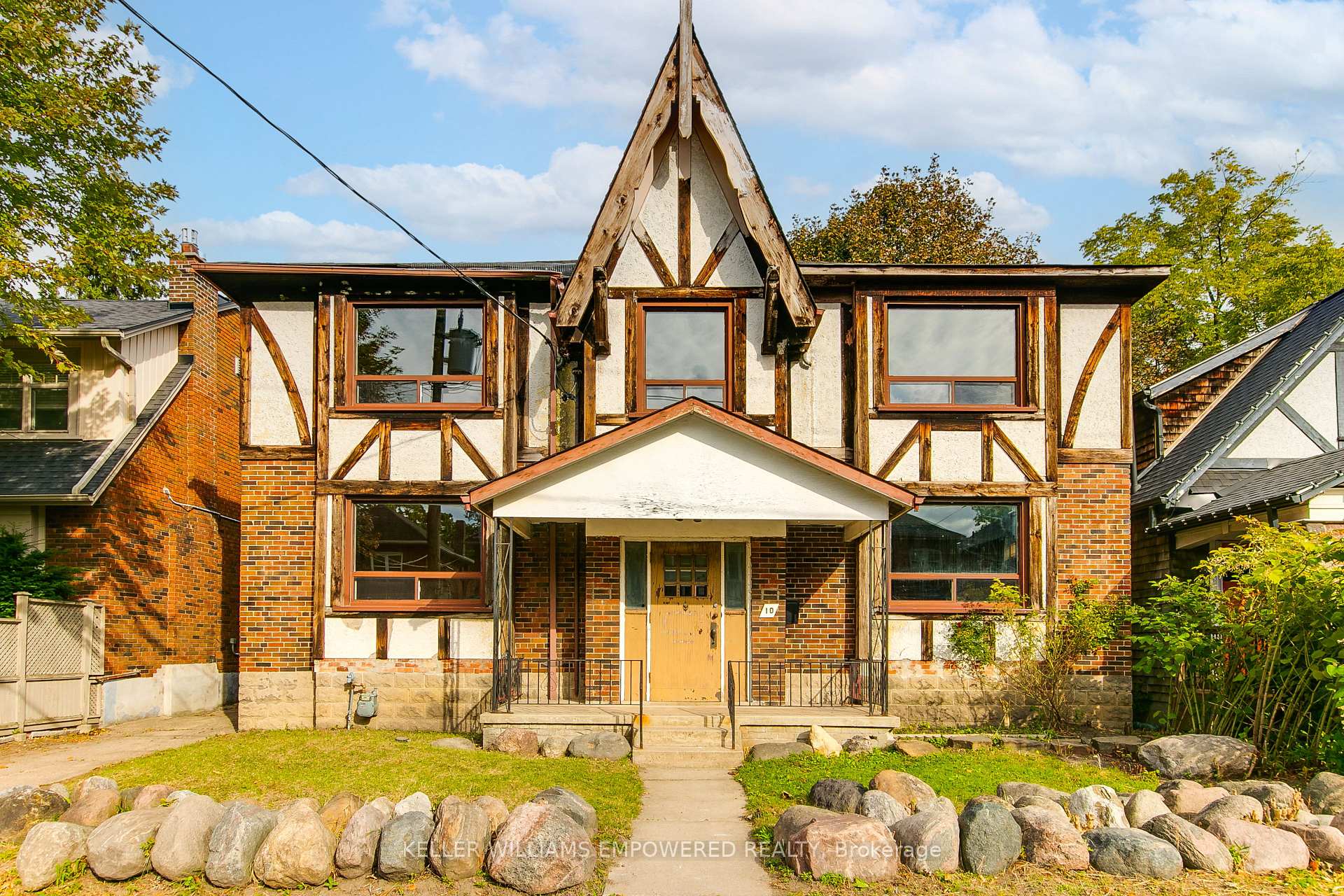 Photo of 10 Lessard Avenue