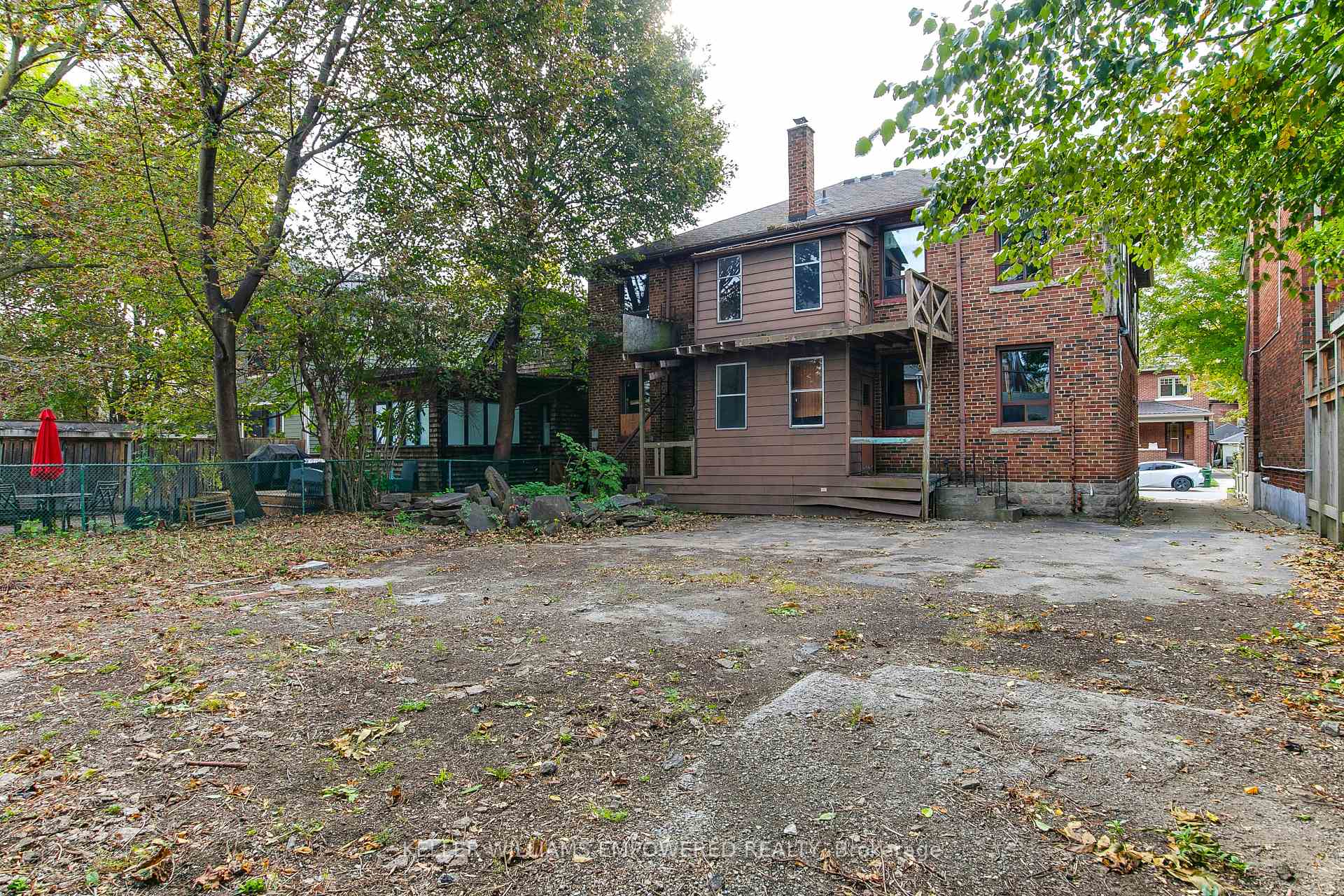 Photo 8 of 10 Lessard Avenue, Toronto, Lambton Baby Point — HOMEH