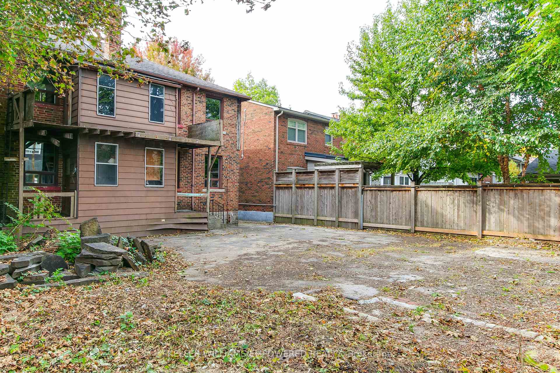 Photo 10 of 10 Lessard Avenue, Toronto, Lambton Baby Point — HOMEH