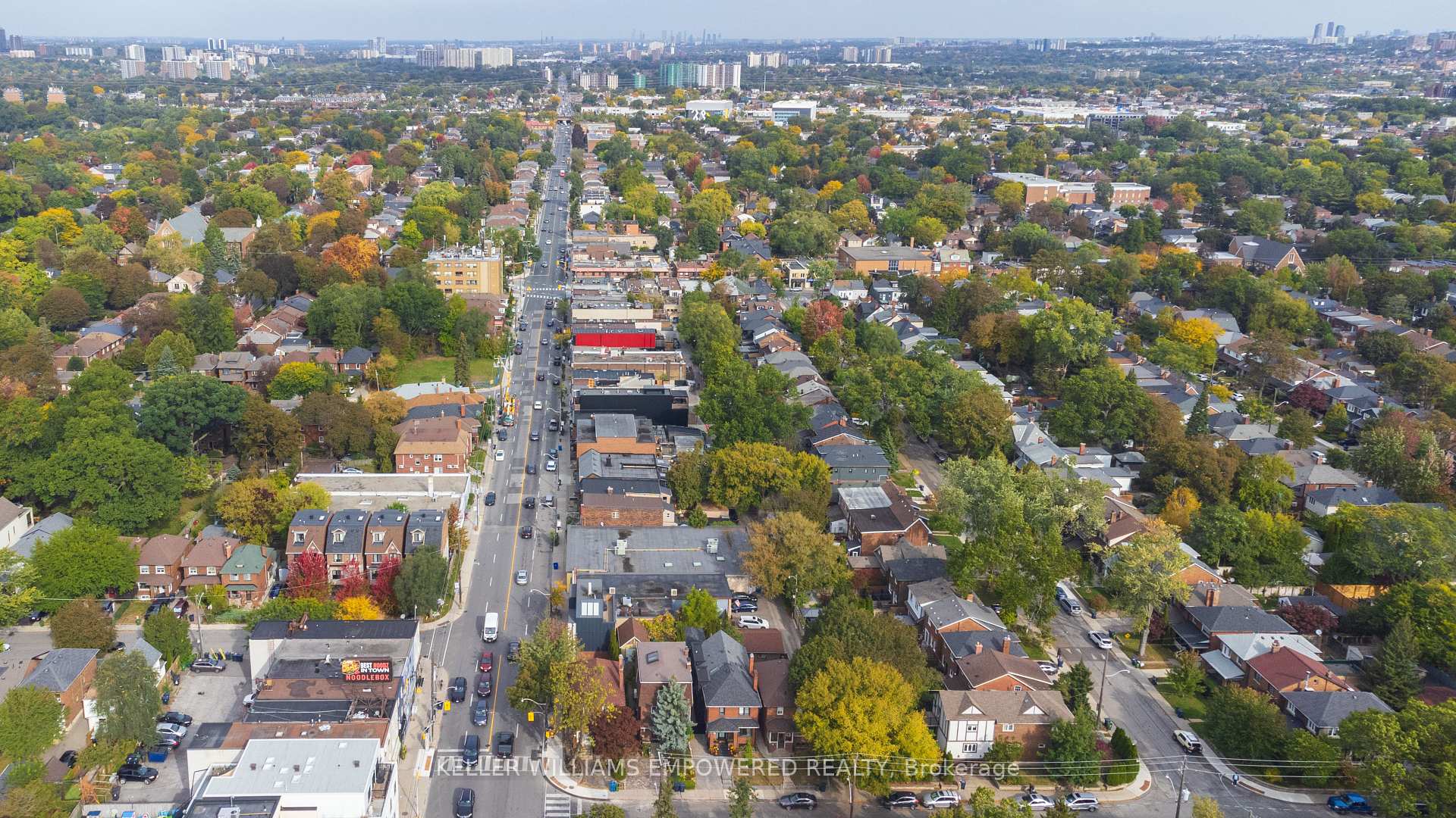 Photo 17 of 10 Lessard Avenue, Toronto, Lambton Baby Point — HOMEH