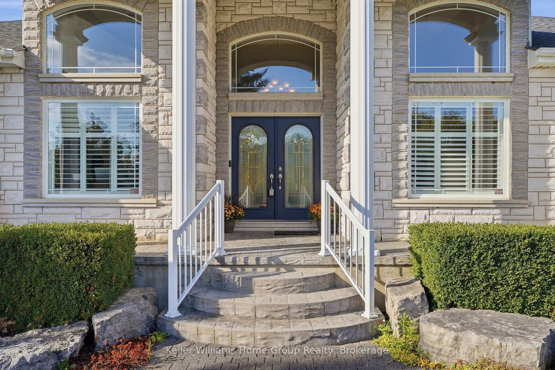 Photo 4 of 1194 Hunt Club Road, Cambridge, Silver Heights — HOMEH