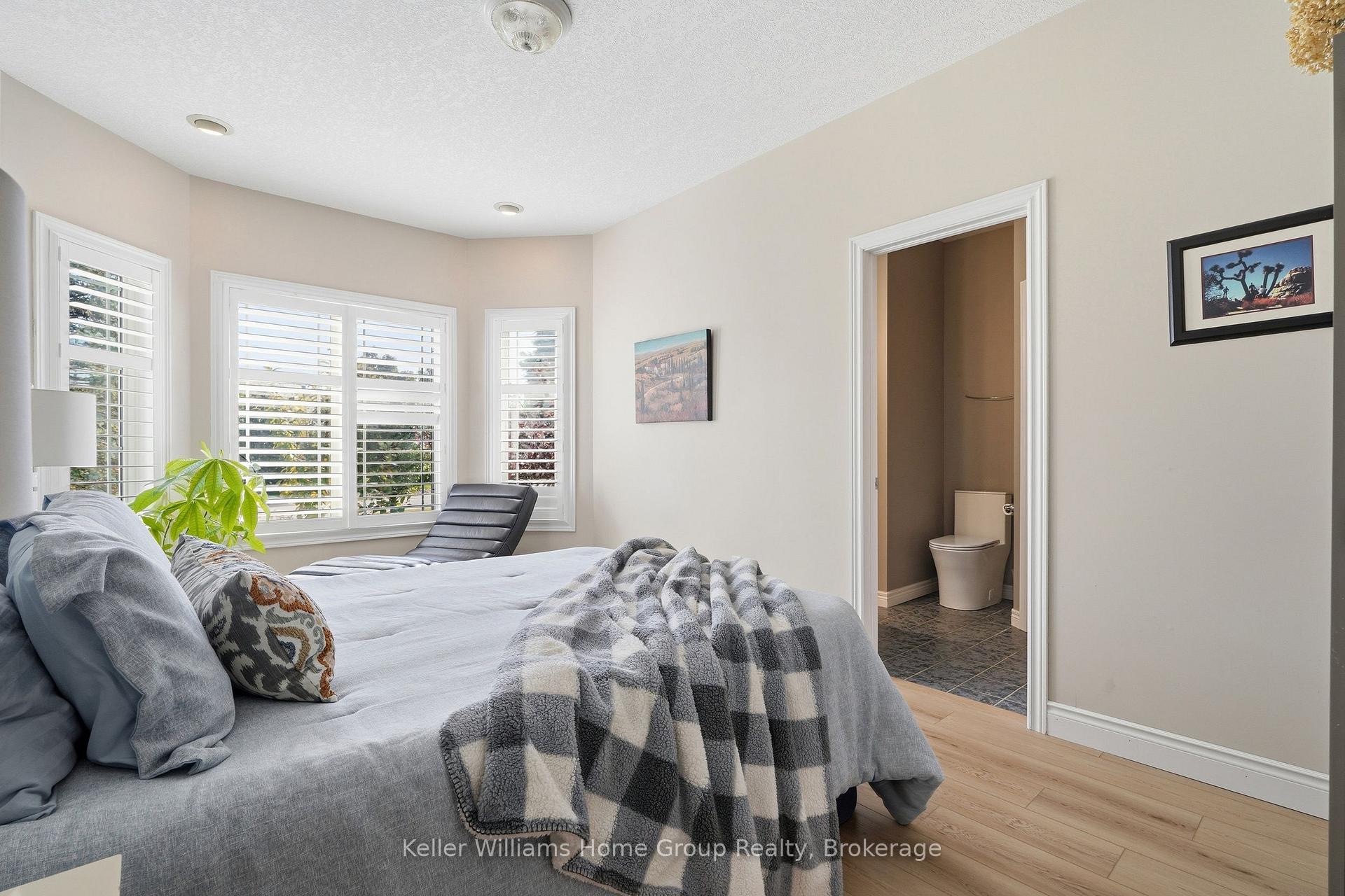 Photo 19 of 1194 Hunt Club Road, Cambridge, Silver Heights — HOMEH