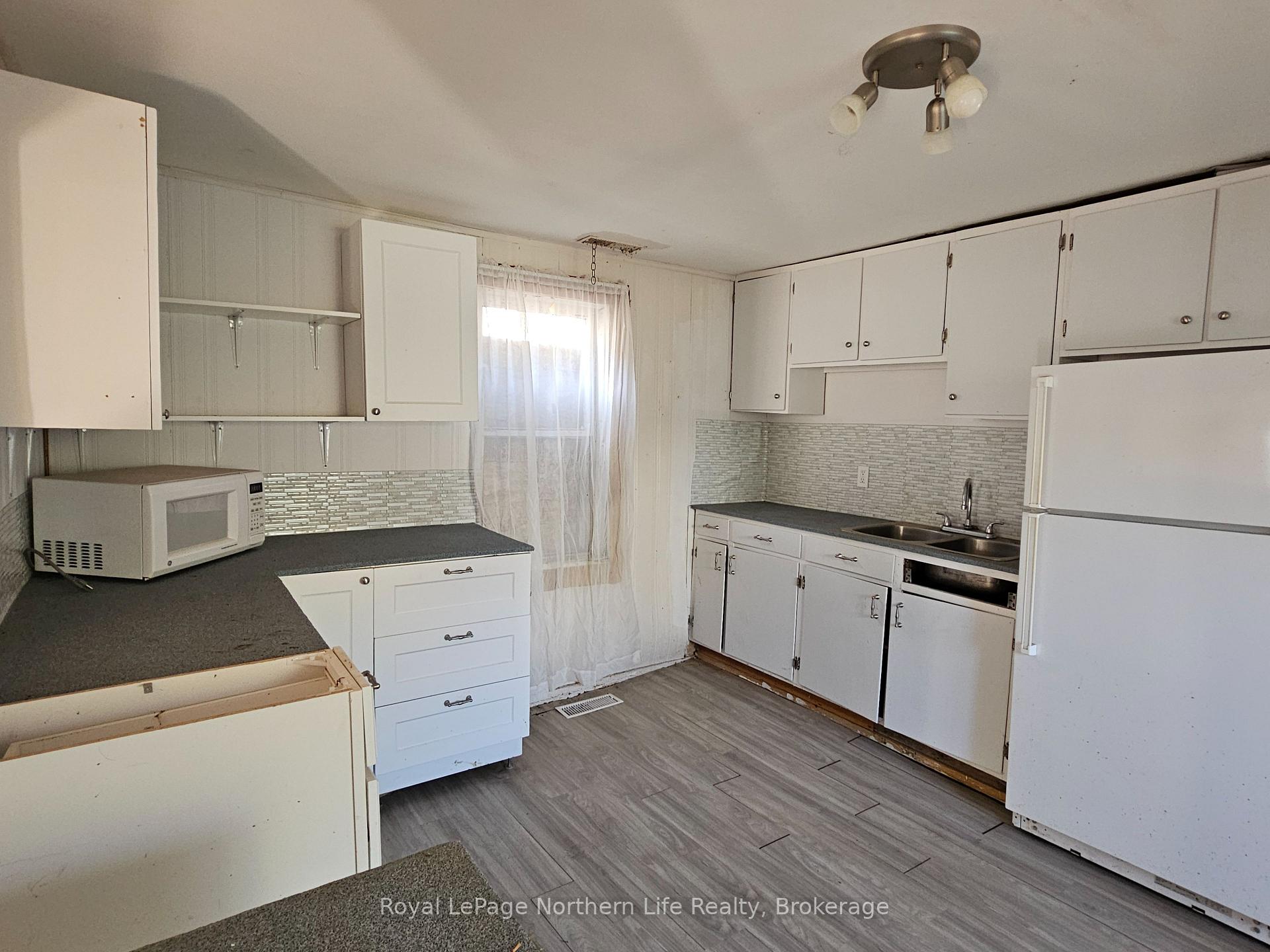 Photo 15 of 20 Lower Helen Street, Cobalt — HOMEH