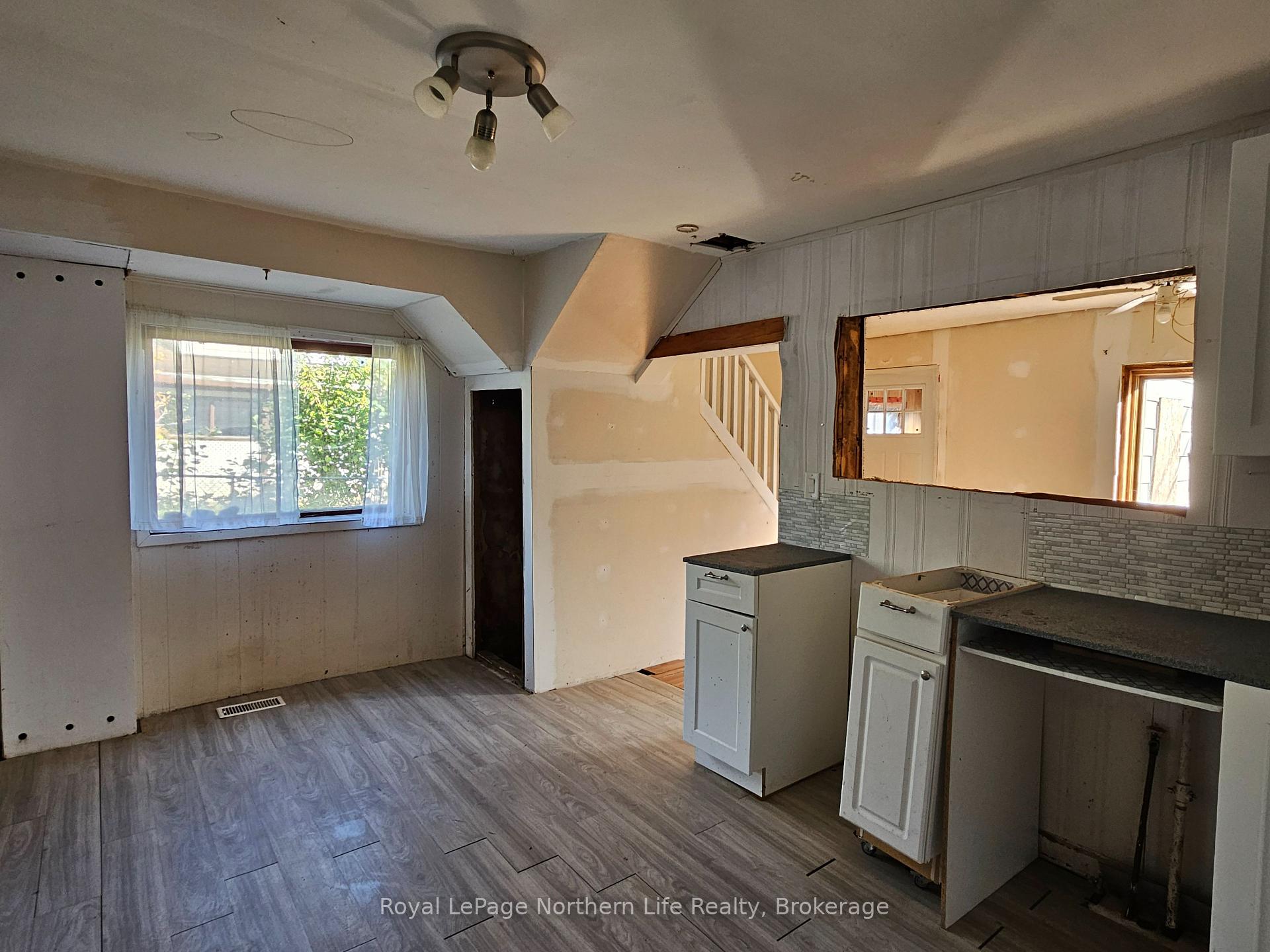 Photo 16 of 20 Lower Helen Street, Cobalt — HOMEH