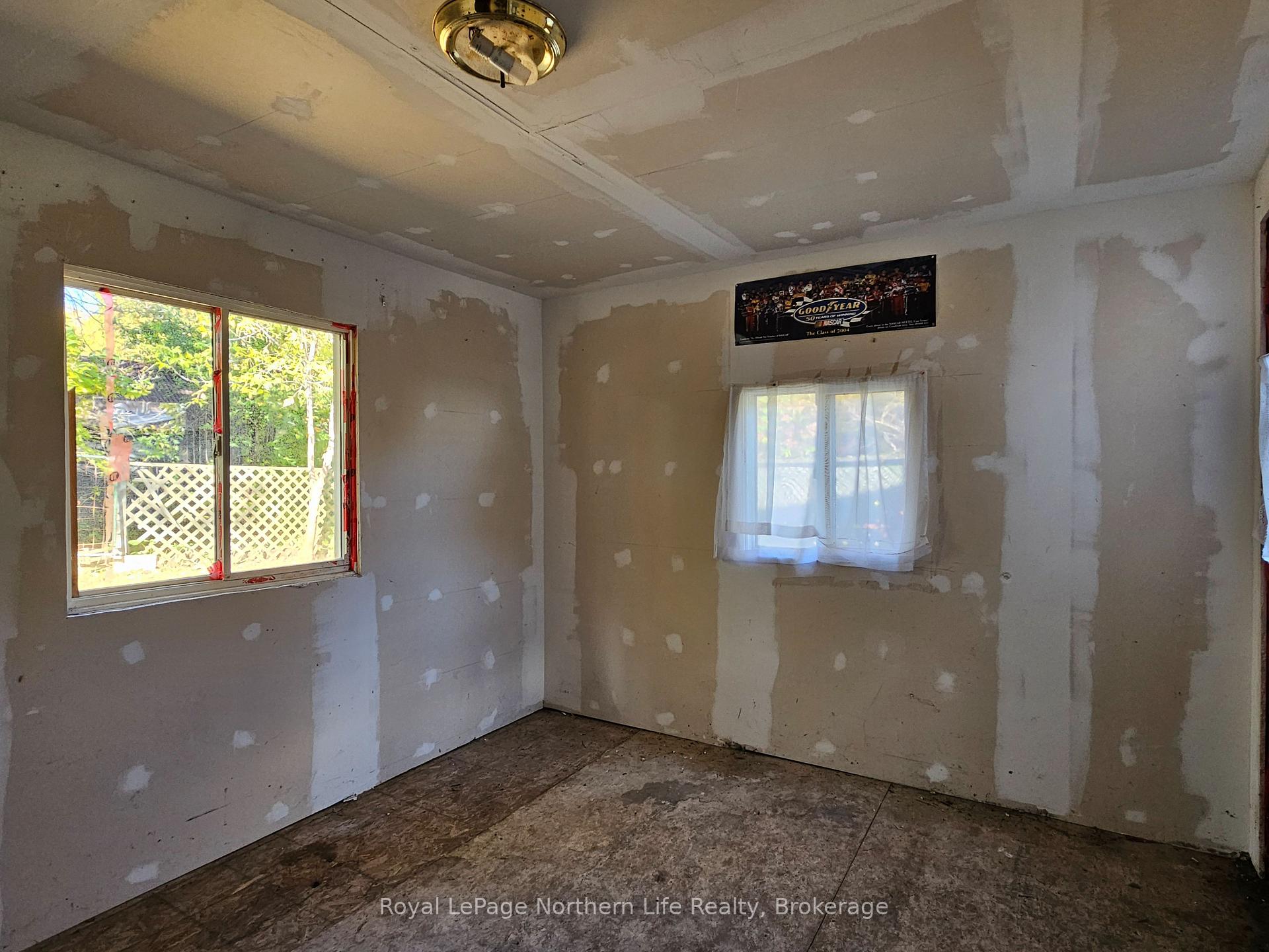 Photo 18 of 20 Lower Helen Street, Cobalt — HOMEH