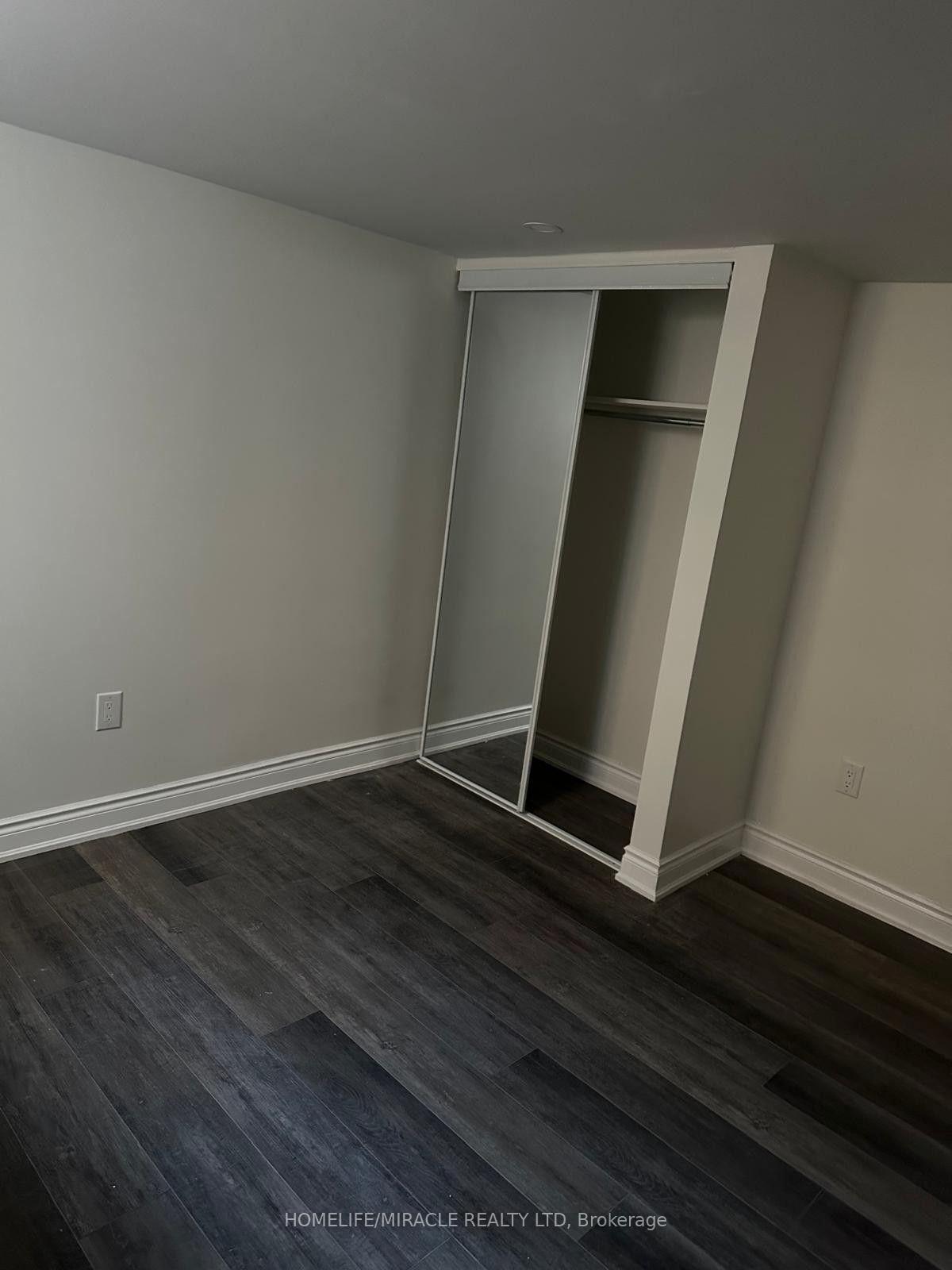 Photo 5 of 20 Arran Crescent, Vaughan, West Woodbridge — HOMEH
