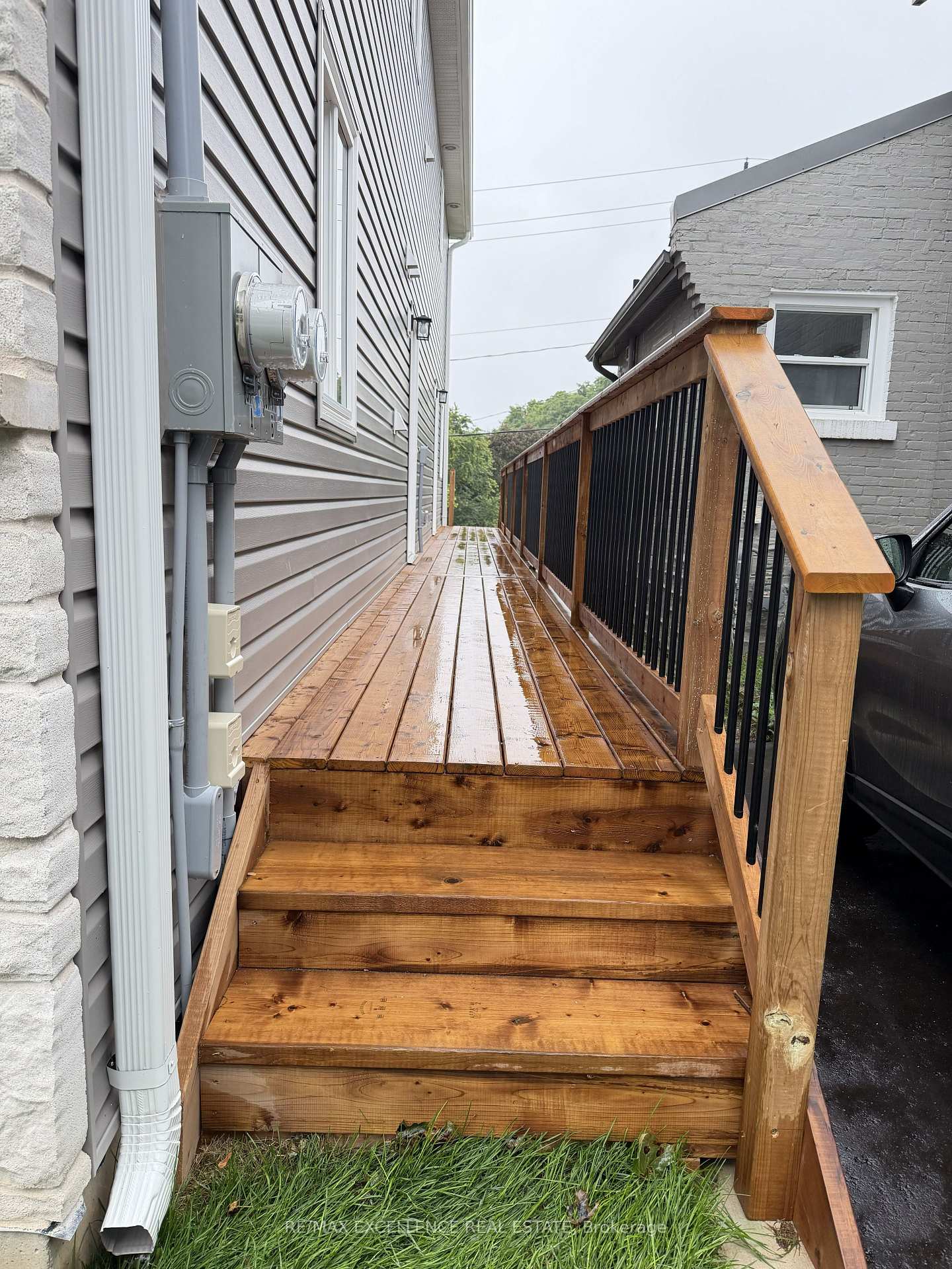 Photo 3 of 18 Huff Avenue, Brantford, North Park/Wood St. — HOMEH