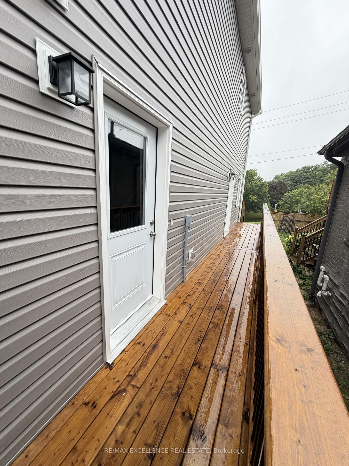 Photo 4 of 18 Huff Avenue, Brantford, North Park/Wood St. — HOMEH