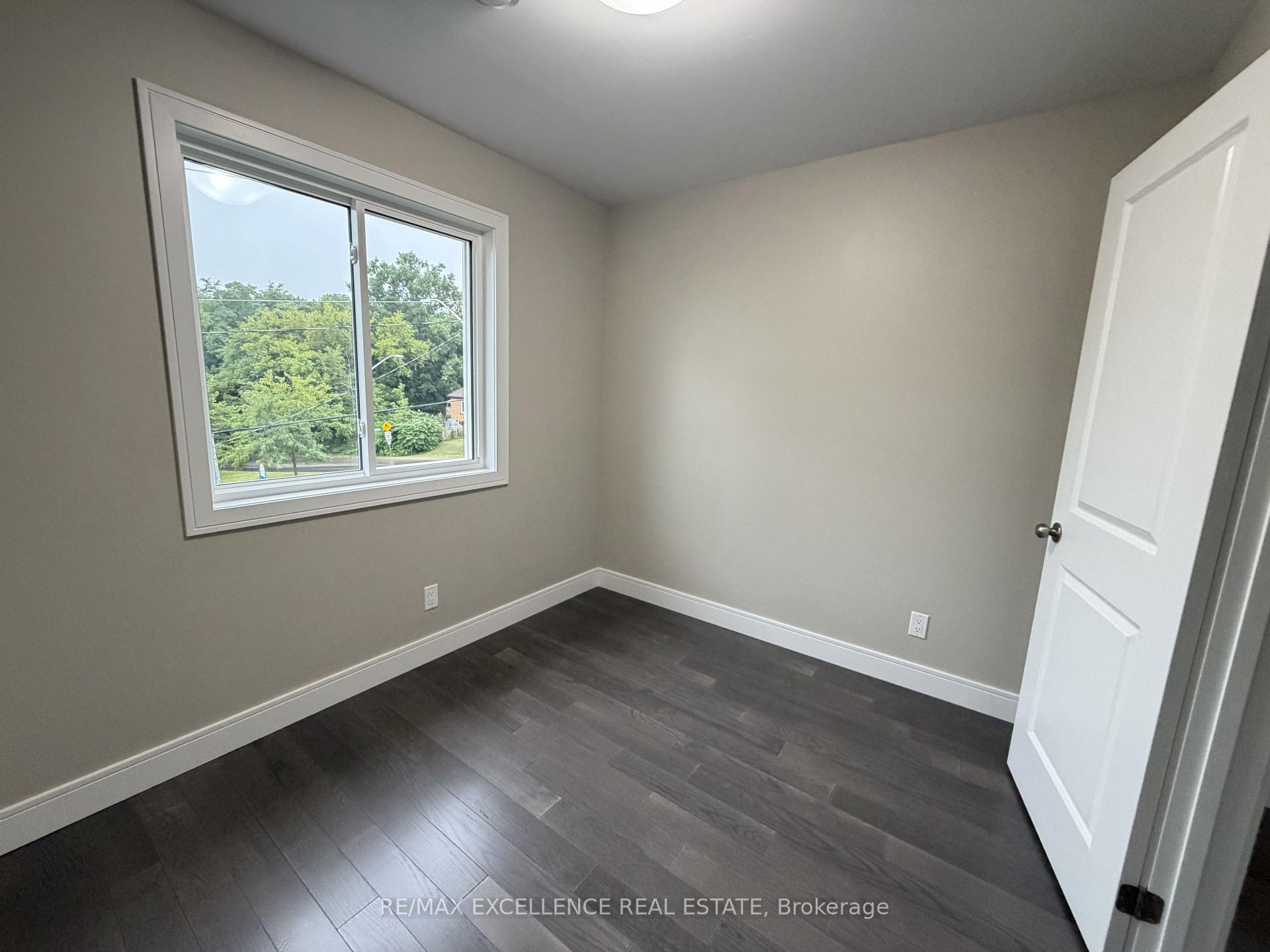 Photo 15 of 18 Huff Avenue, Brantford, North Park/Wood St. — HOMEH