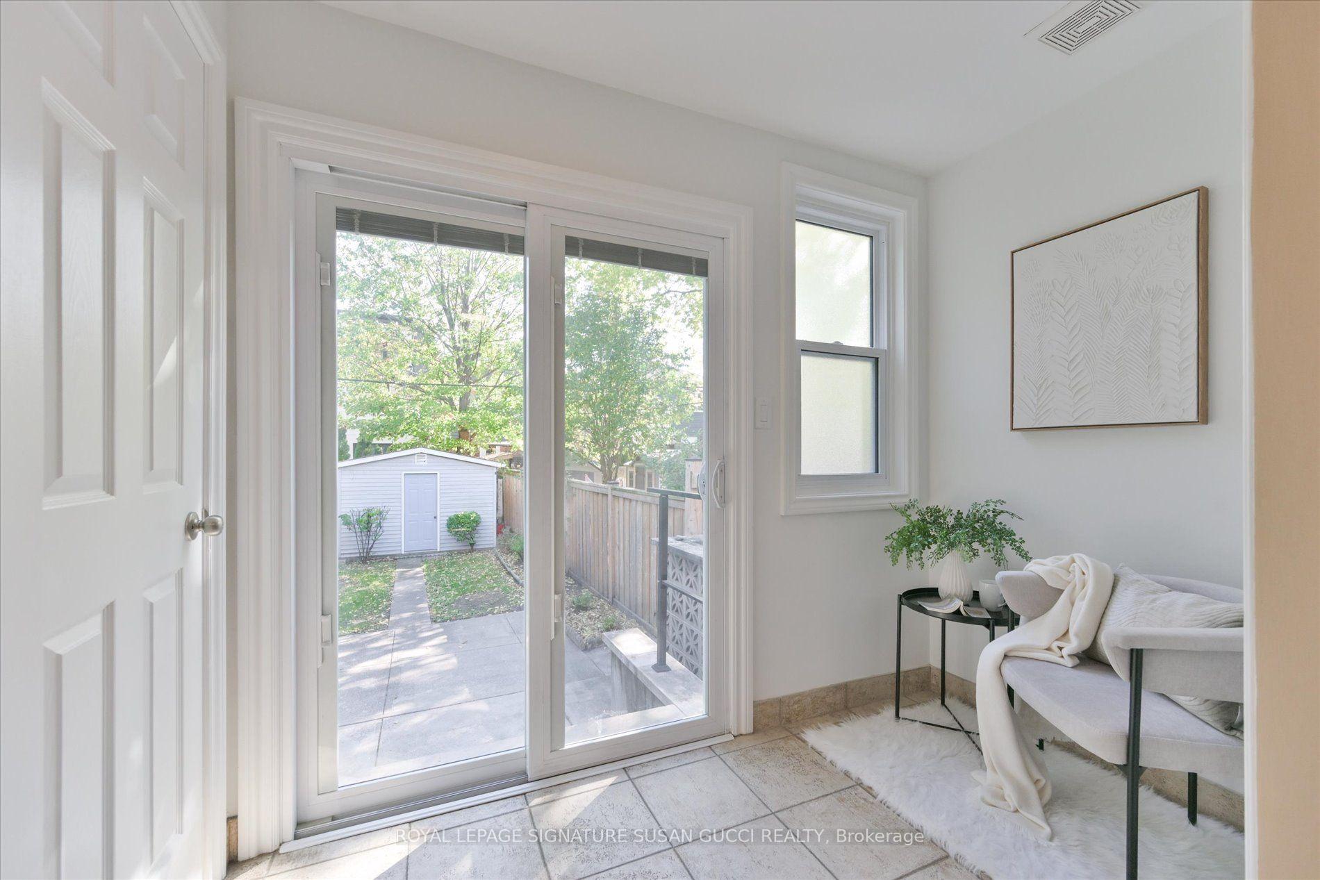 Photo 11 of 725 Sammon Avenue, Toronto, Danforth Village-East York — HOMEH
