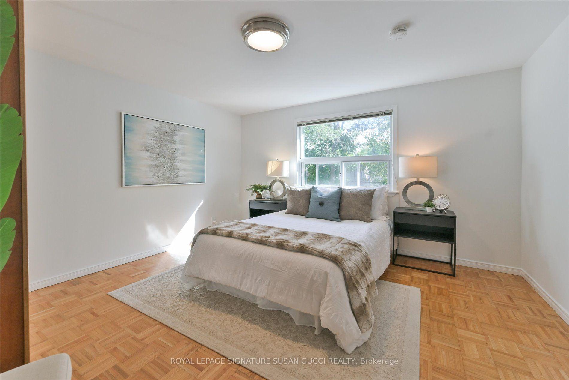 Photo 15 of 725 Sammon Avenue, Toronto, Danforth Village-East York — HOMEH