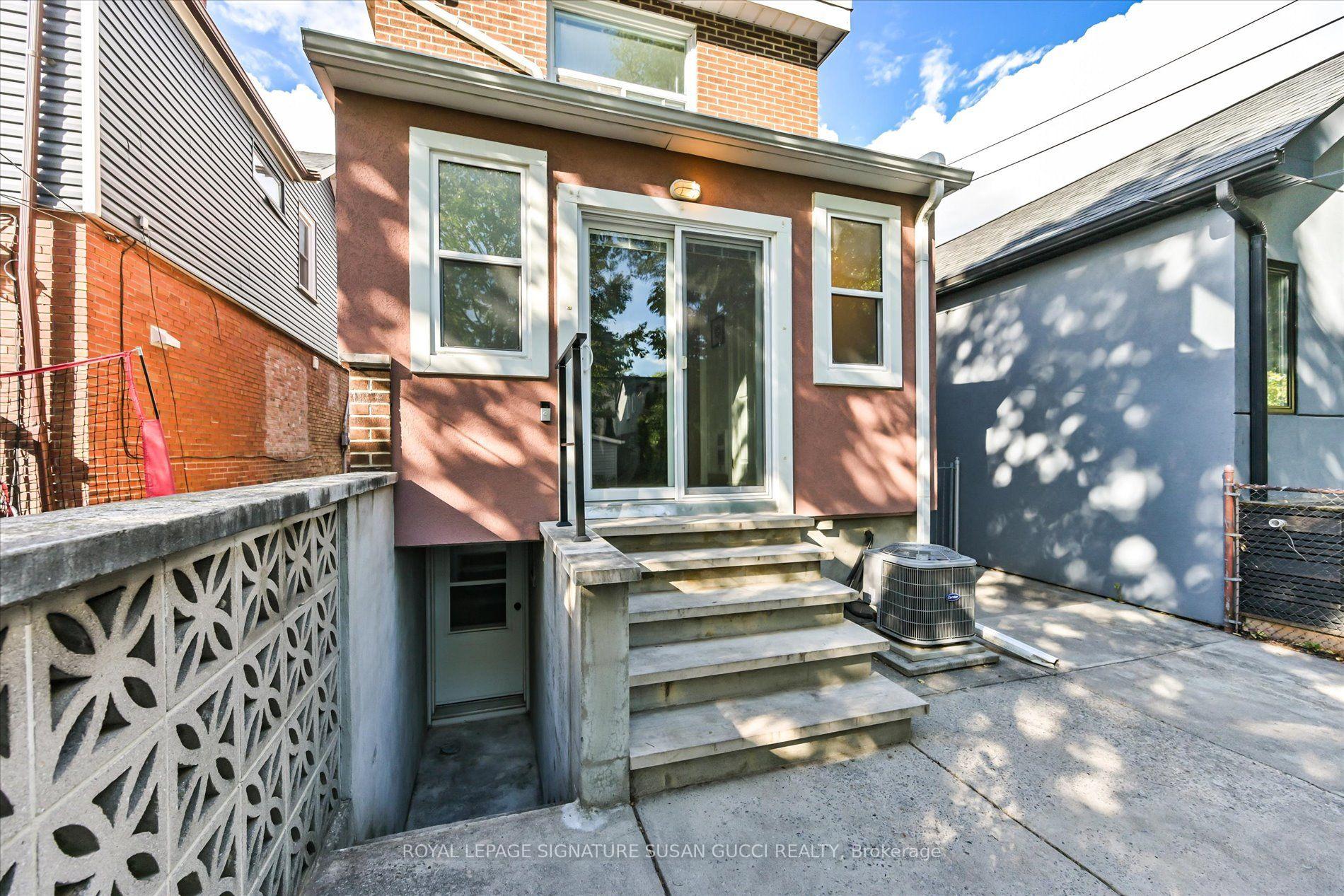 Photo 26 of 725 Sammon Avenue, Toronto, Danforth Village-East York — HOMEH