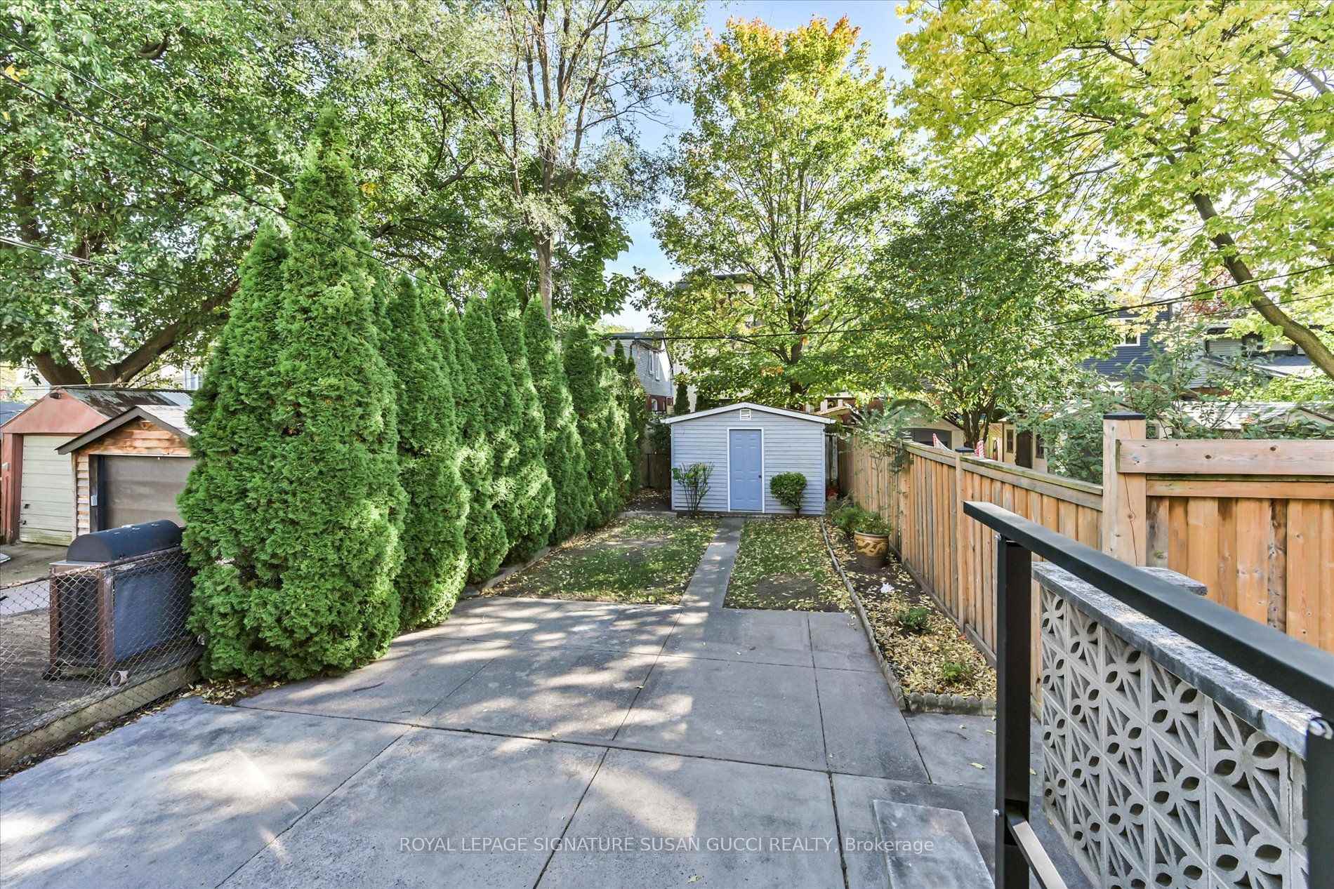 Photo 29 of 725 Sammon Avenue, Toronto, Danforth Village-East York — HOMEH