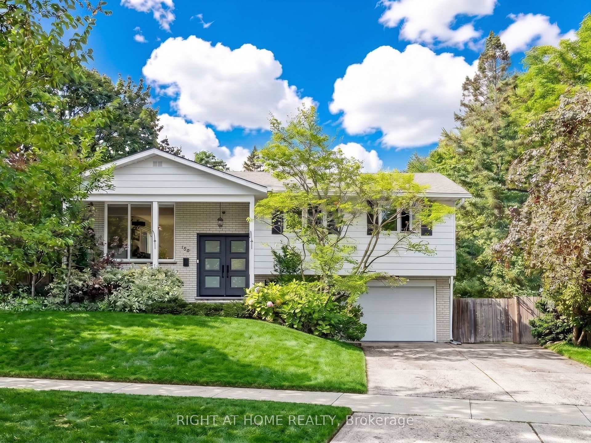 Photo 2 of 159 Meaford Drive, Waterloo, Lincoln Heights — HOMEH