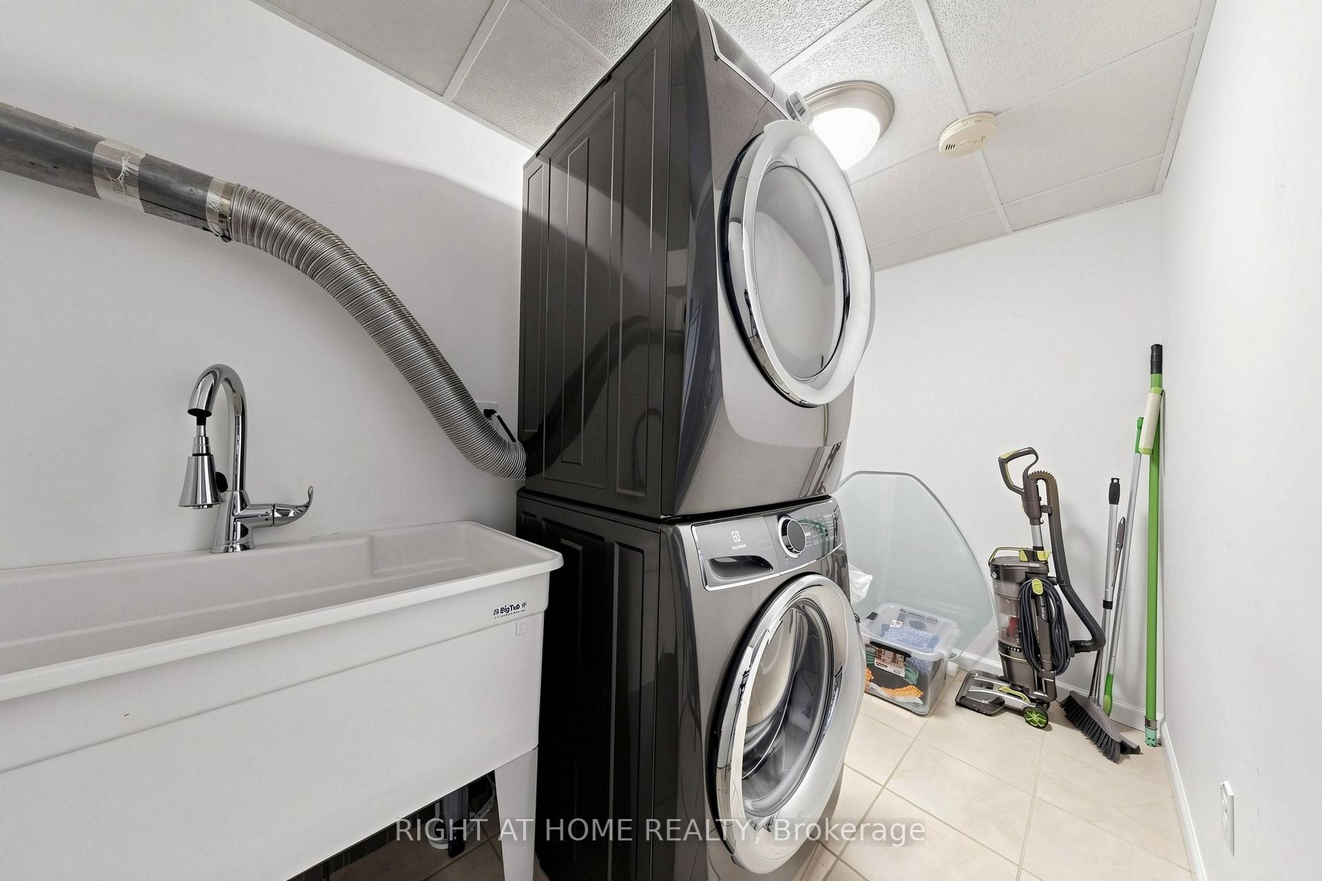 Photo 40 of 159 Meaford Drive, Waterloo, Lincoln Heights — HOMEH