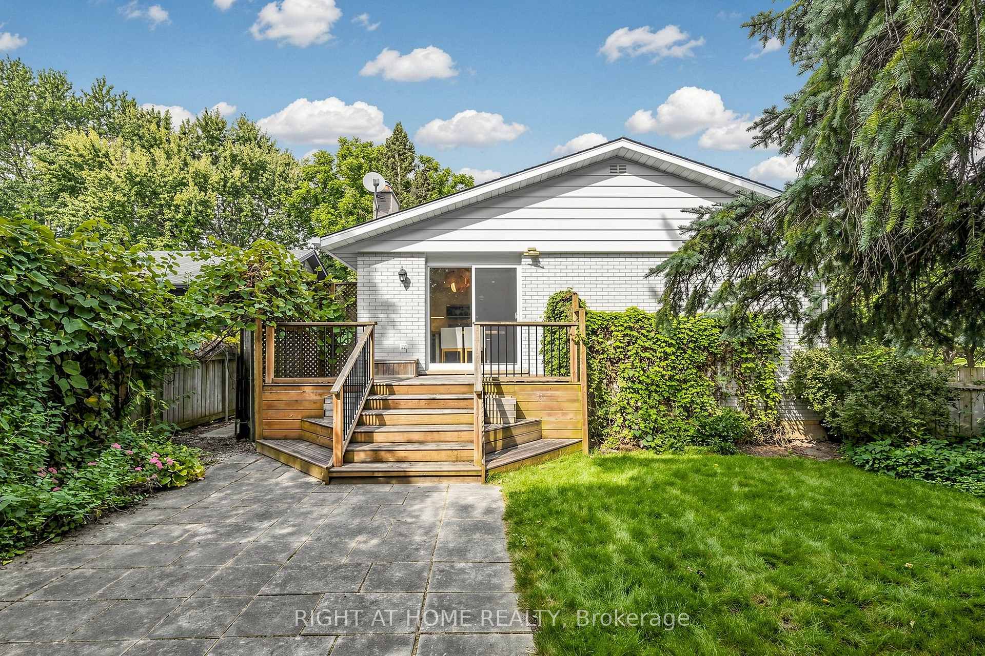 Photo 42 of 159 Meaford Drive, Waterloo, Lincoln Heights — HOMEH