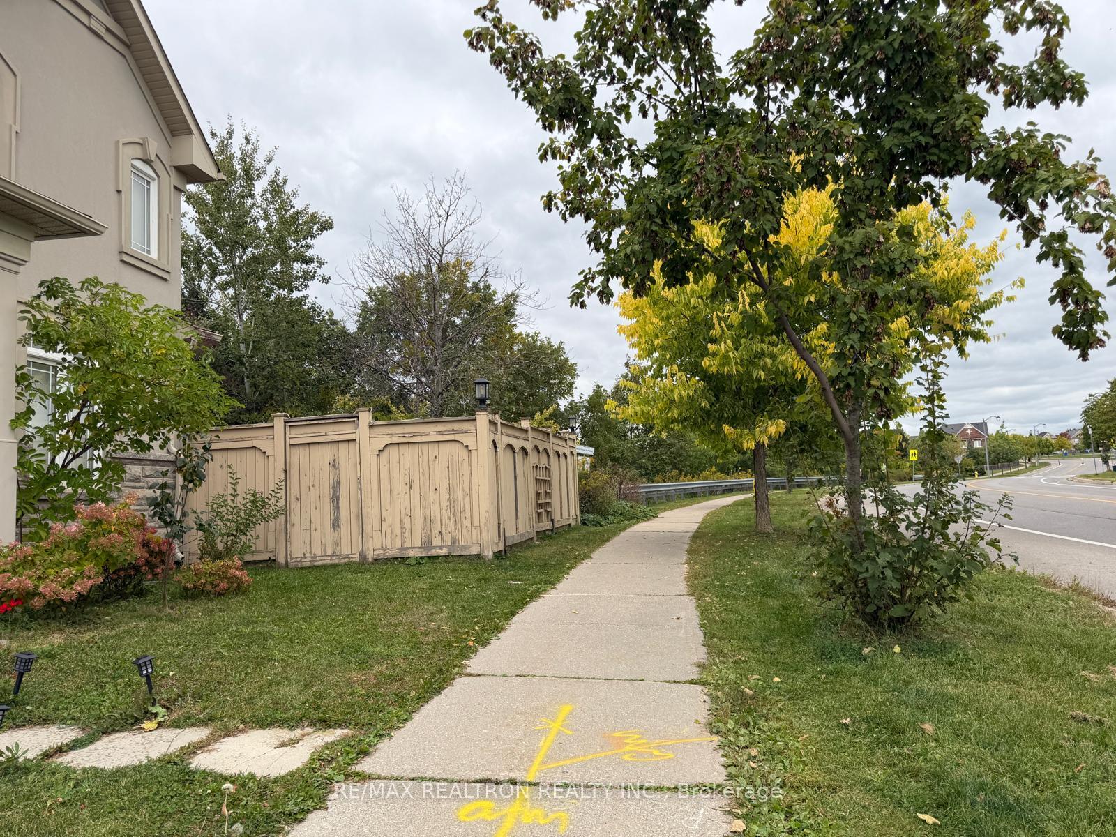 Photo 3 of Unit Lower Level, 113B Timna Crescent, Vaughan, Patterson — HOMEH