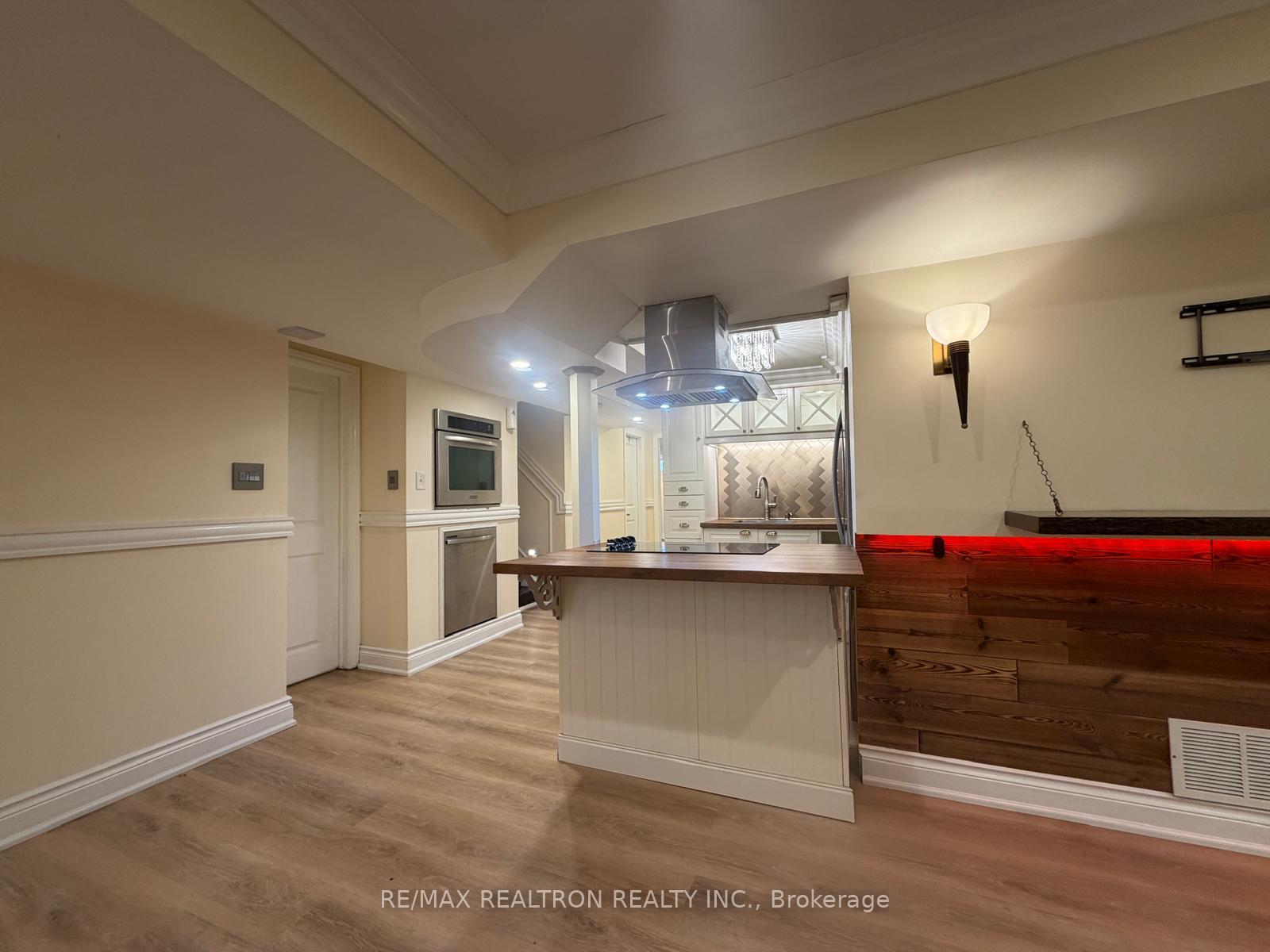 Photo 9 of Unit Lower Level, 113B Timna Crescent, Vaughan, Patterson — HOMEH
