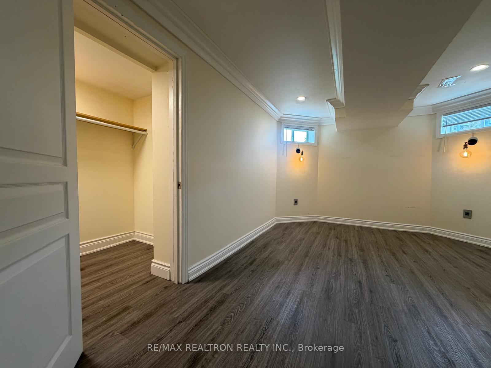 Photo 14 of Unit Lower Level, 113B Timna Crescent, Vaughan, Patterson — HOMEH