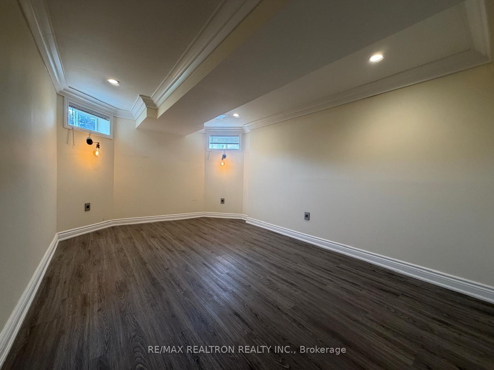 Photo 16 of Unit Lower Level, 113B Timna Crescent, Vaughan, Patterson — HOMEH