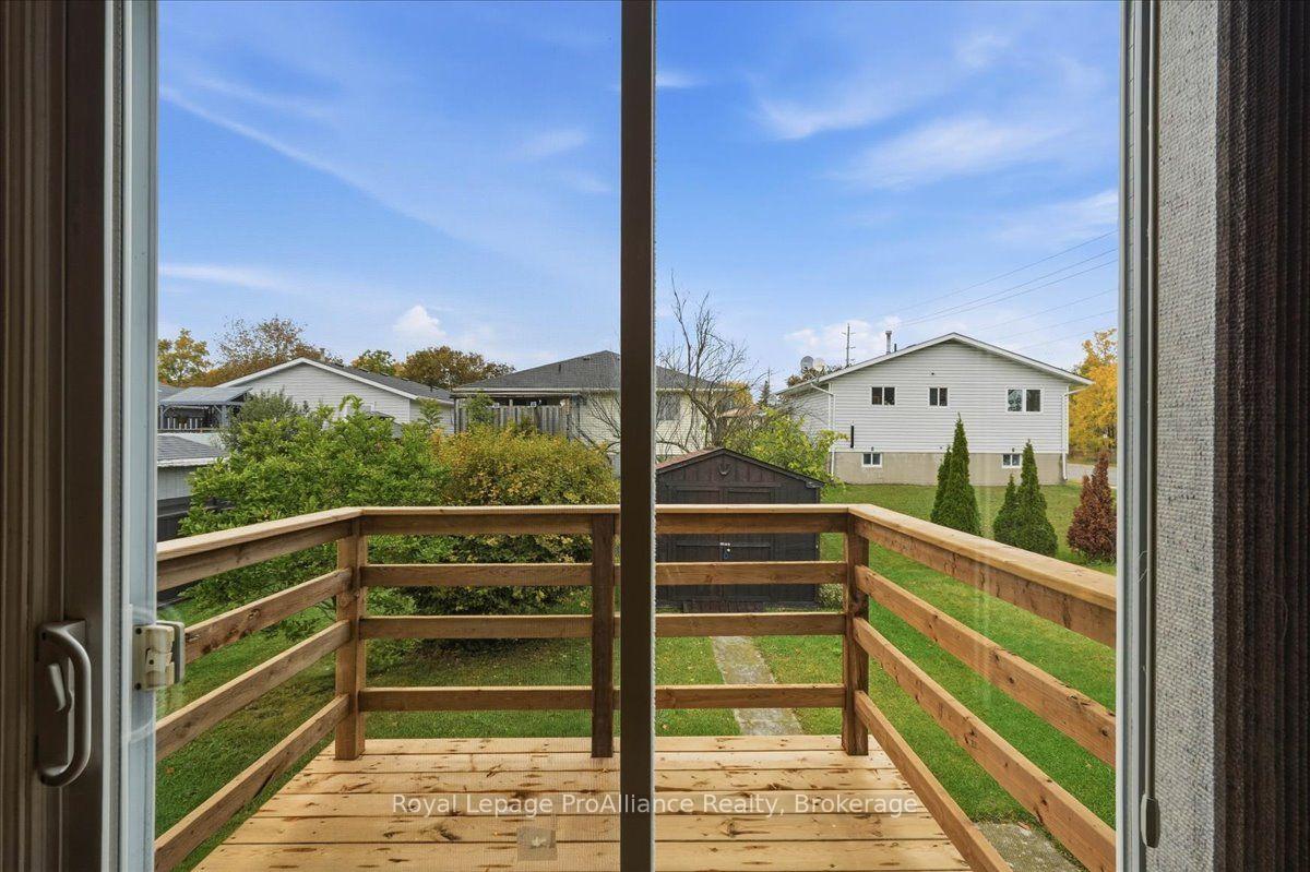 Photo 30 of 4 Bogart Crescent, Belleville, Belleville Ward — HOMEH