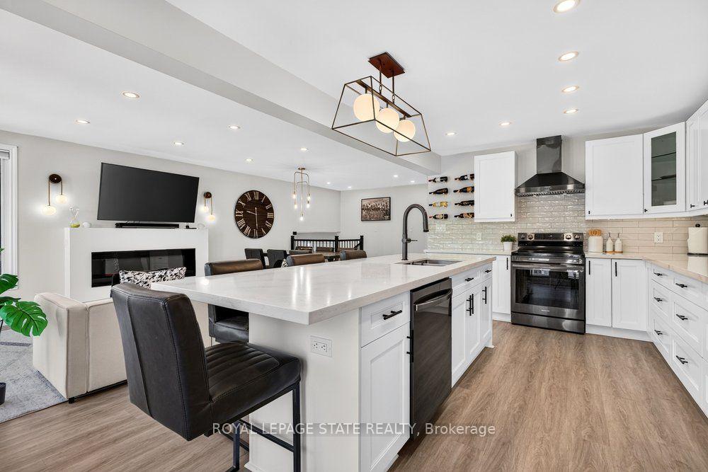 Photo 7 of 3 Regatta Drive, St. Catharines, Martindale Pond — HOMEH
