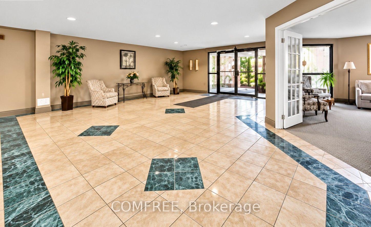 Photo 3 of Unit 409, 3000 Sandwich Street, Windsor — HOMEH
