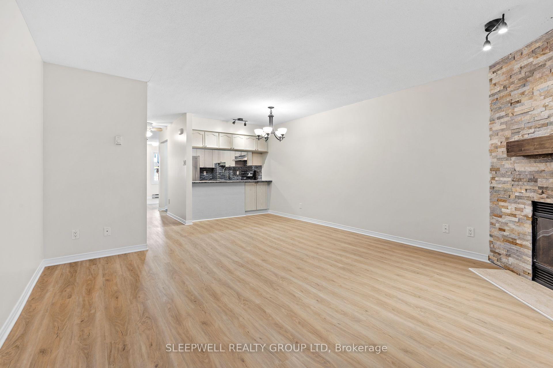 Photo 5 of Unit 4, 394 Briston Private, Ottawa, Hunt Club Park — HOMEH