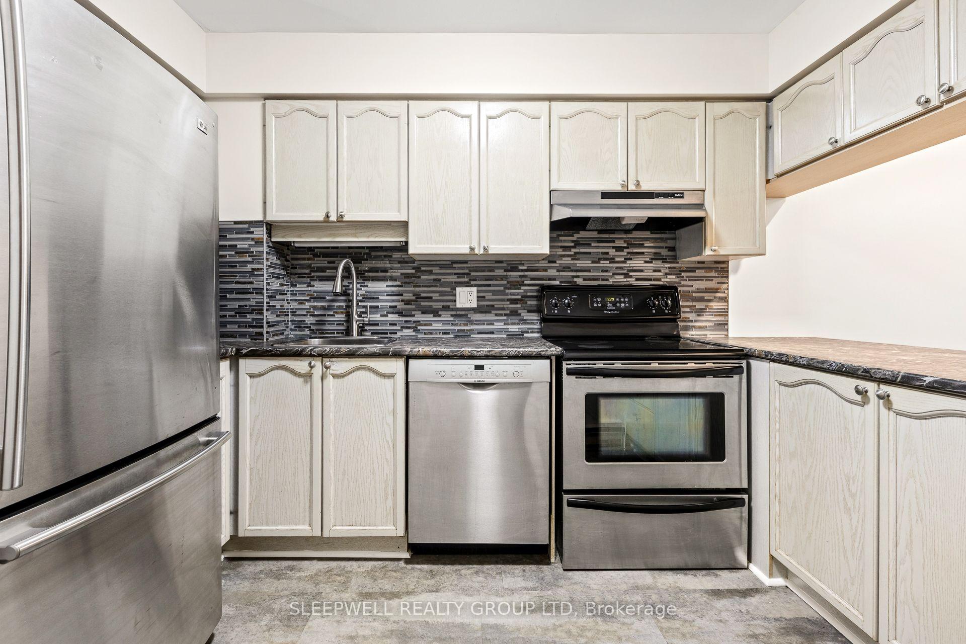 Photo 7 of Unit 4, 394 Briston Private, Ottawa, Hunt Club Park — HOMEH