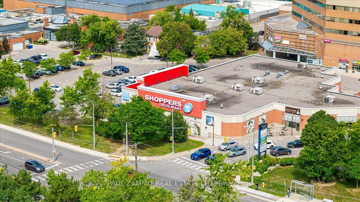 Photo 24 of 42 Nicholson Way, Markham, Aileen-Willowbrook — HOMEH