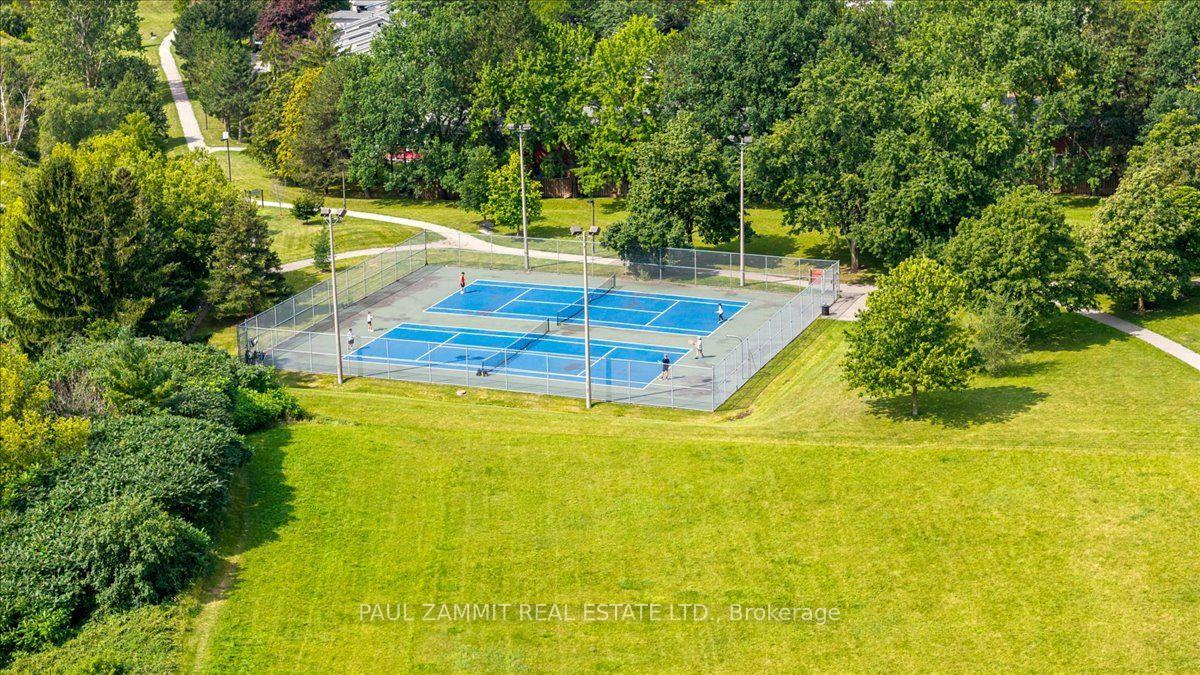 Photo 26 of 42 Nicholson Way, Markham, Aileen-Willowbrook — HOMEH