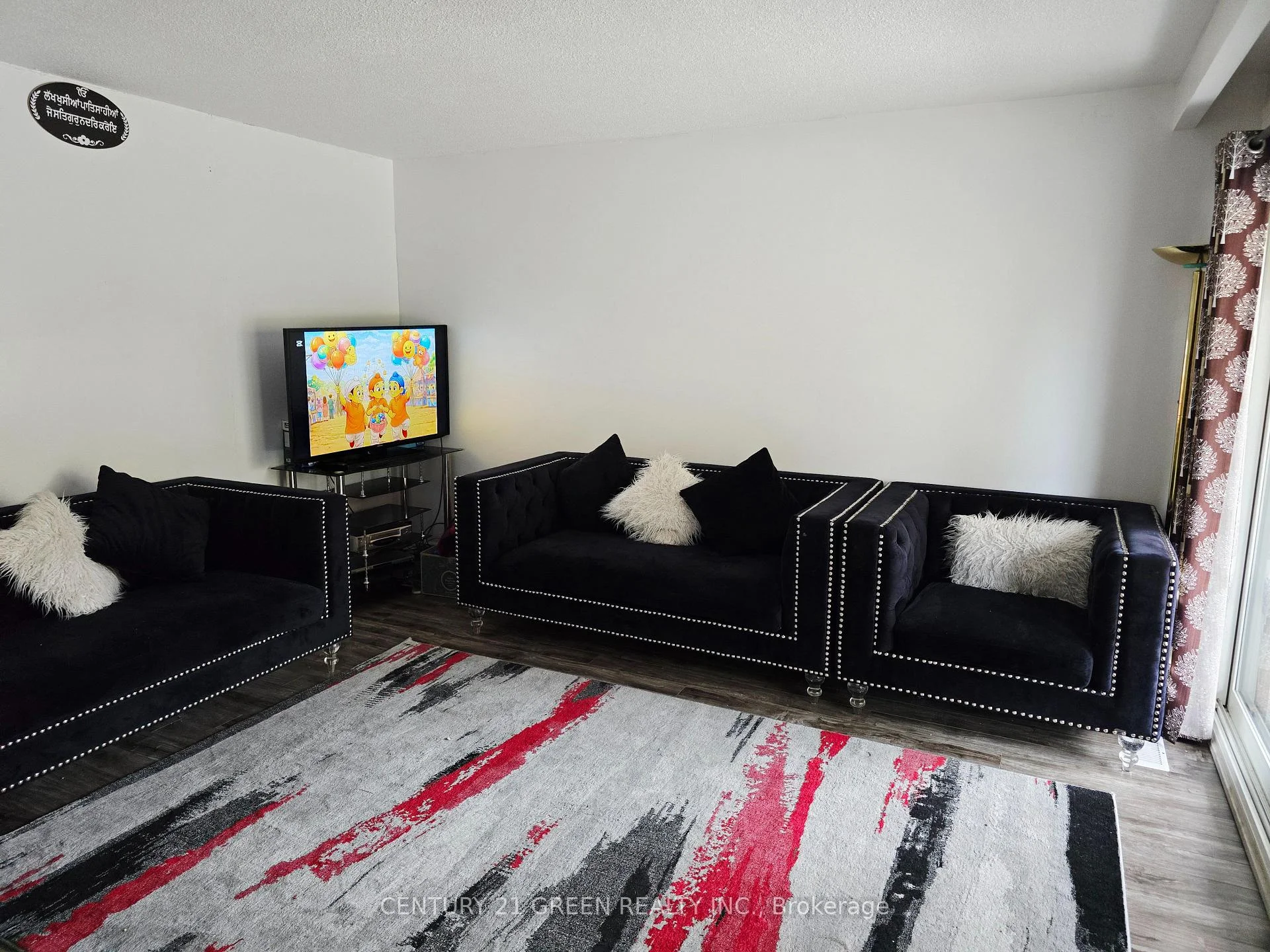 Photo 11 of 18 Curtis Drive, Brampton, Brampton South — HOMEH