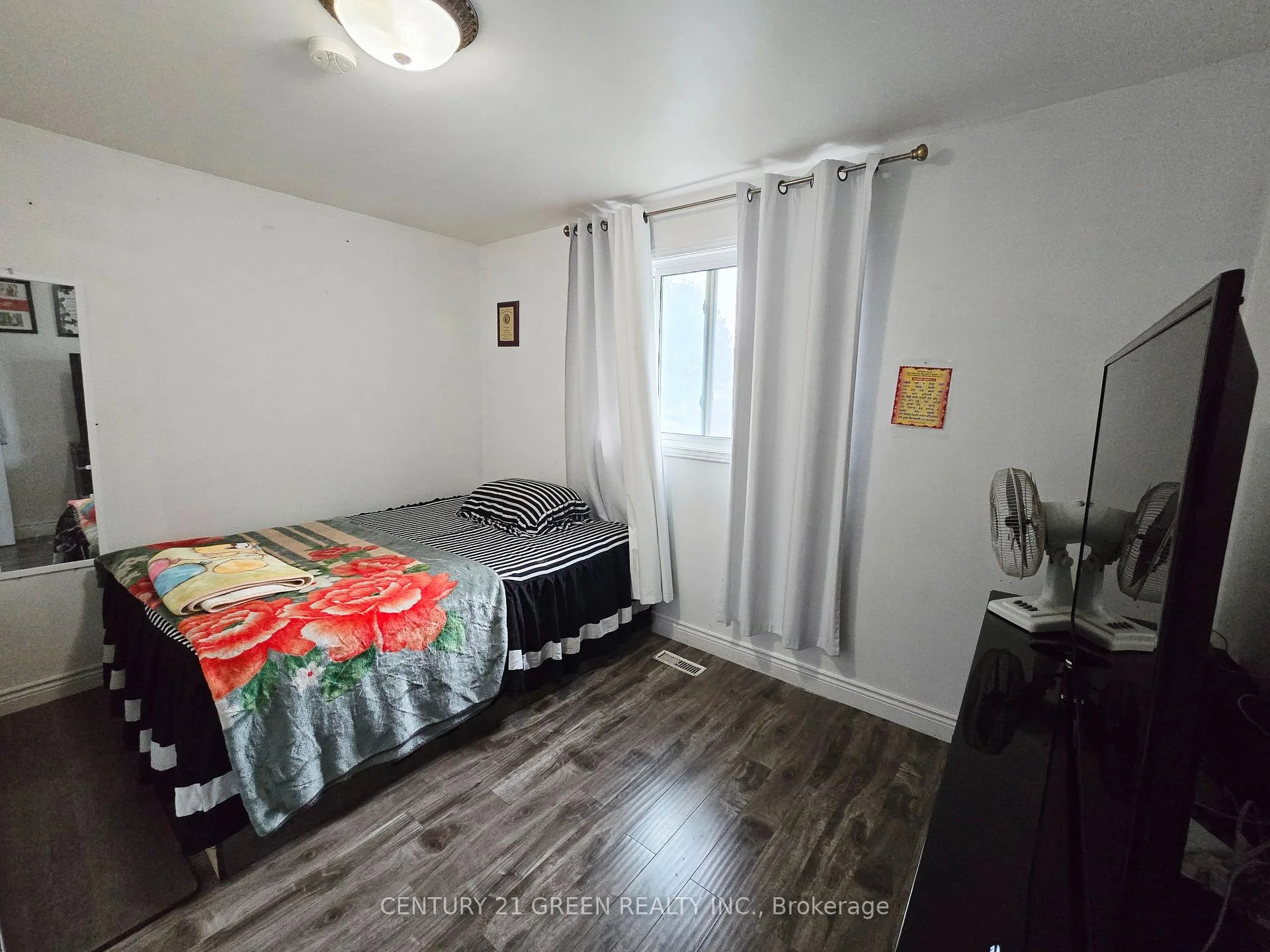 Photo 16 of 18 Curtis Drive, Brampton, Brampton South — HOMEH