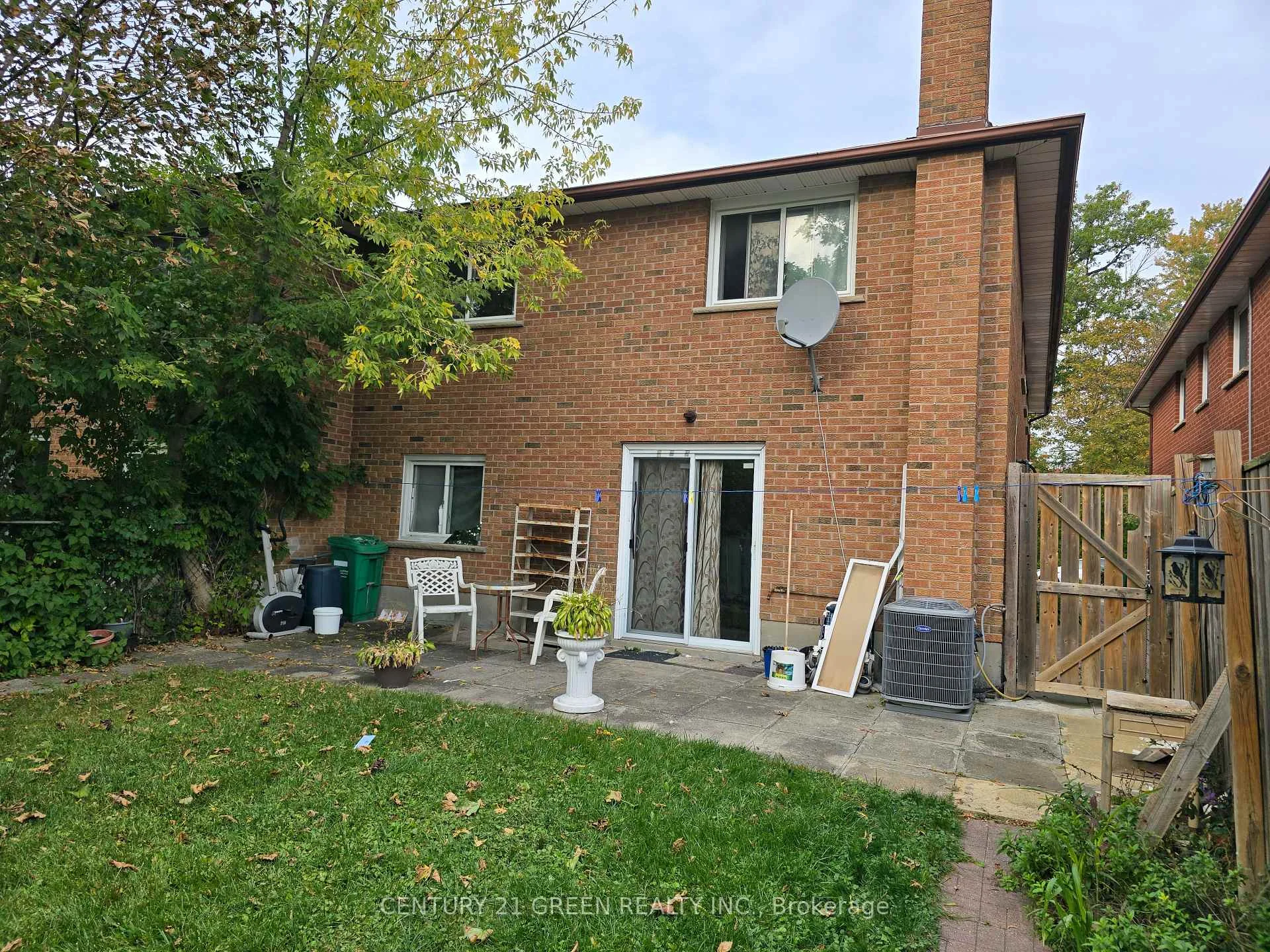 Photo 30 of 18 Curtis Drive, Brampton, Brampton South — HOMEH