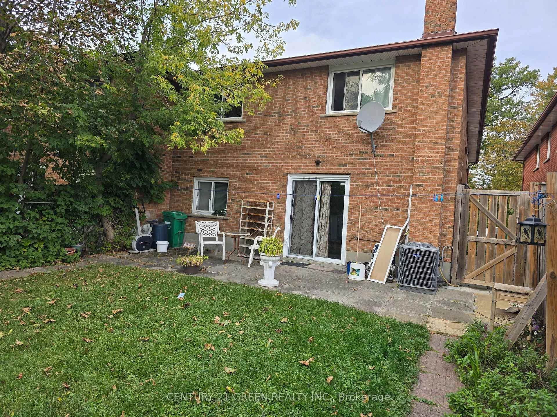 Photo 31 of 18 Curtis Drive, Brampton, Brampton South — HOMEH
