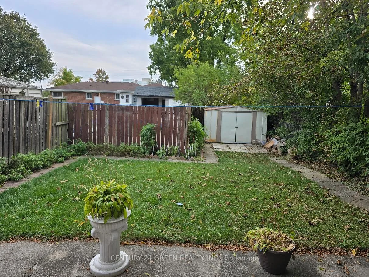 Photo 33 of 18 Curtis Drive, Brampton, Brampton South — HOMEH