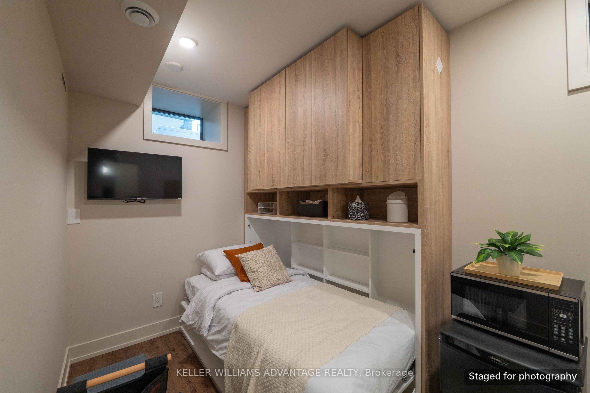 Photo 9 of Unit B, 23 Ross Street, Toronto, Kensington-Chinatown — HOMEH