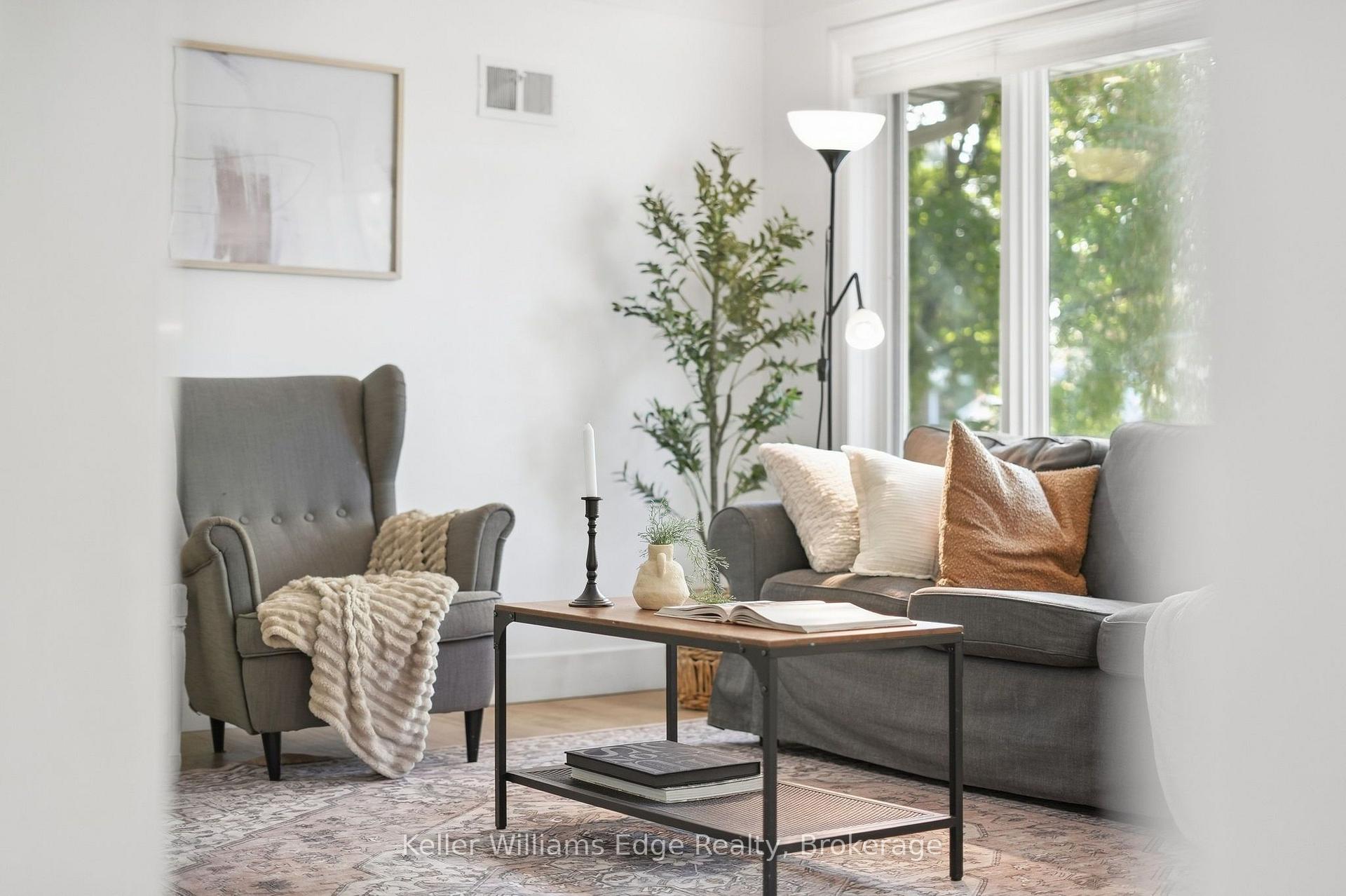 Photo 8 of 240 Bendamere Avenue, Hamilton, Buchanan — HOMEH