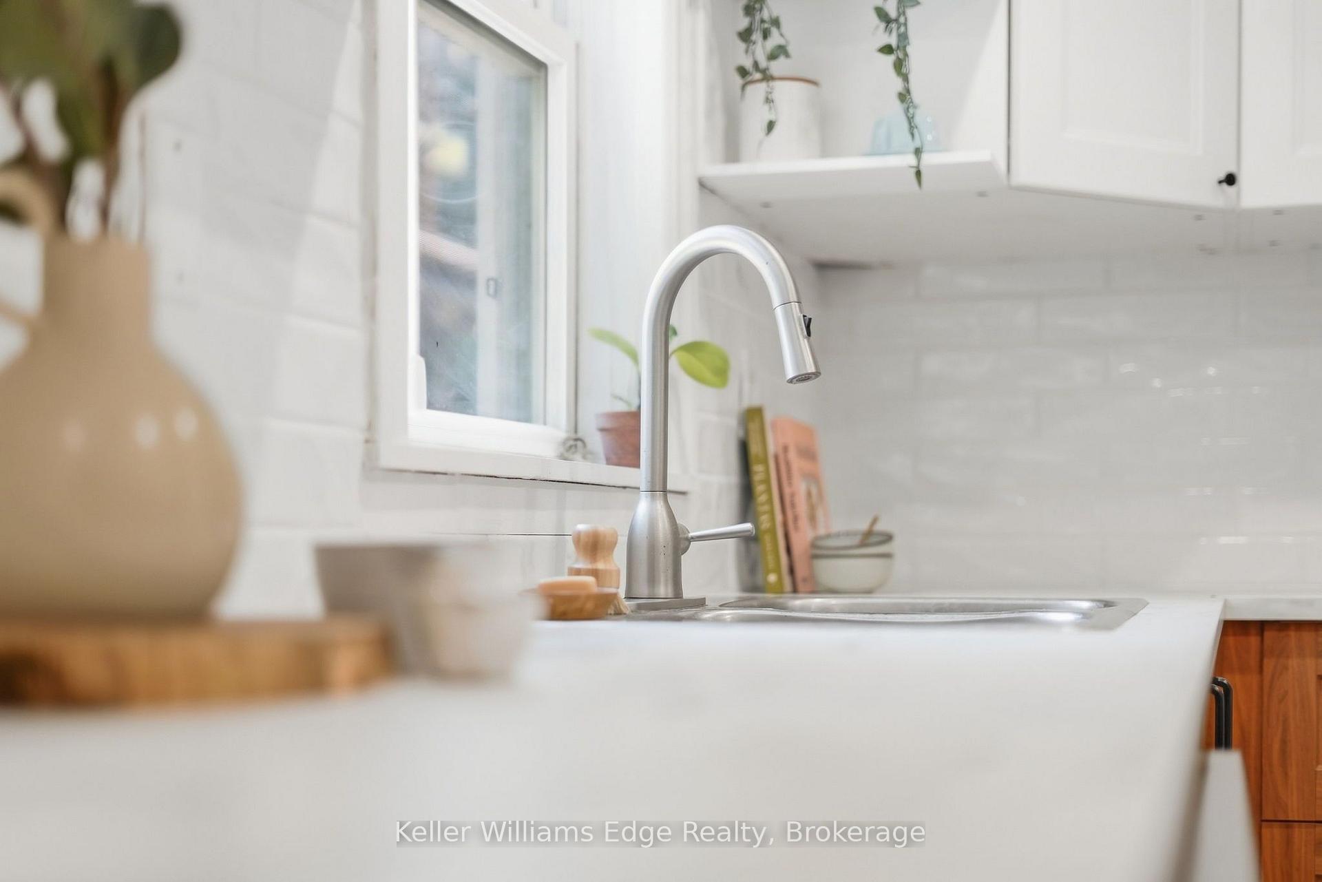 Photo 13 of 240 Bendamere Avenue, Hamilton, Buchanan — HOMEH