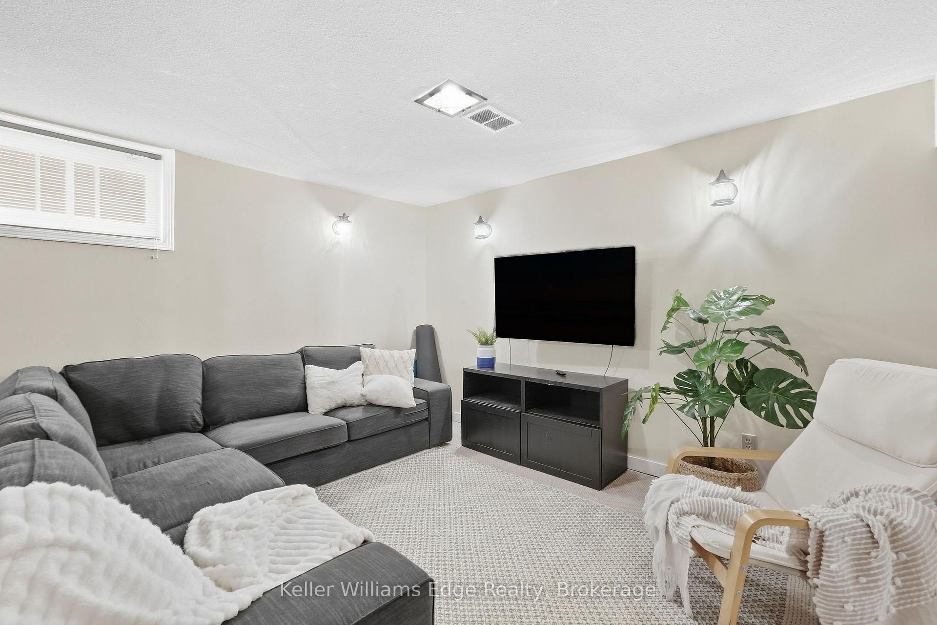 Photo 40 of 240 Bendamere Avenue, Hamilton, Buchanan — HOMEH