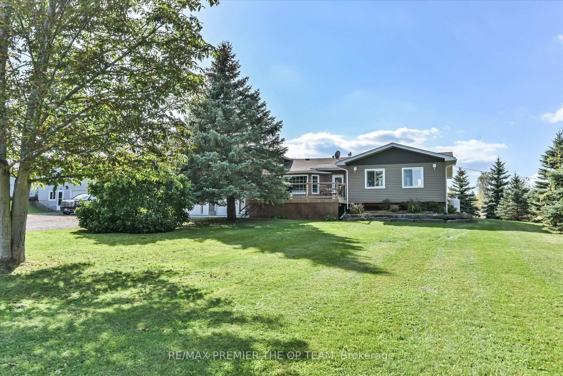 Photo of 1881 Gilford Road