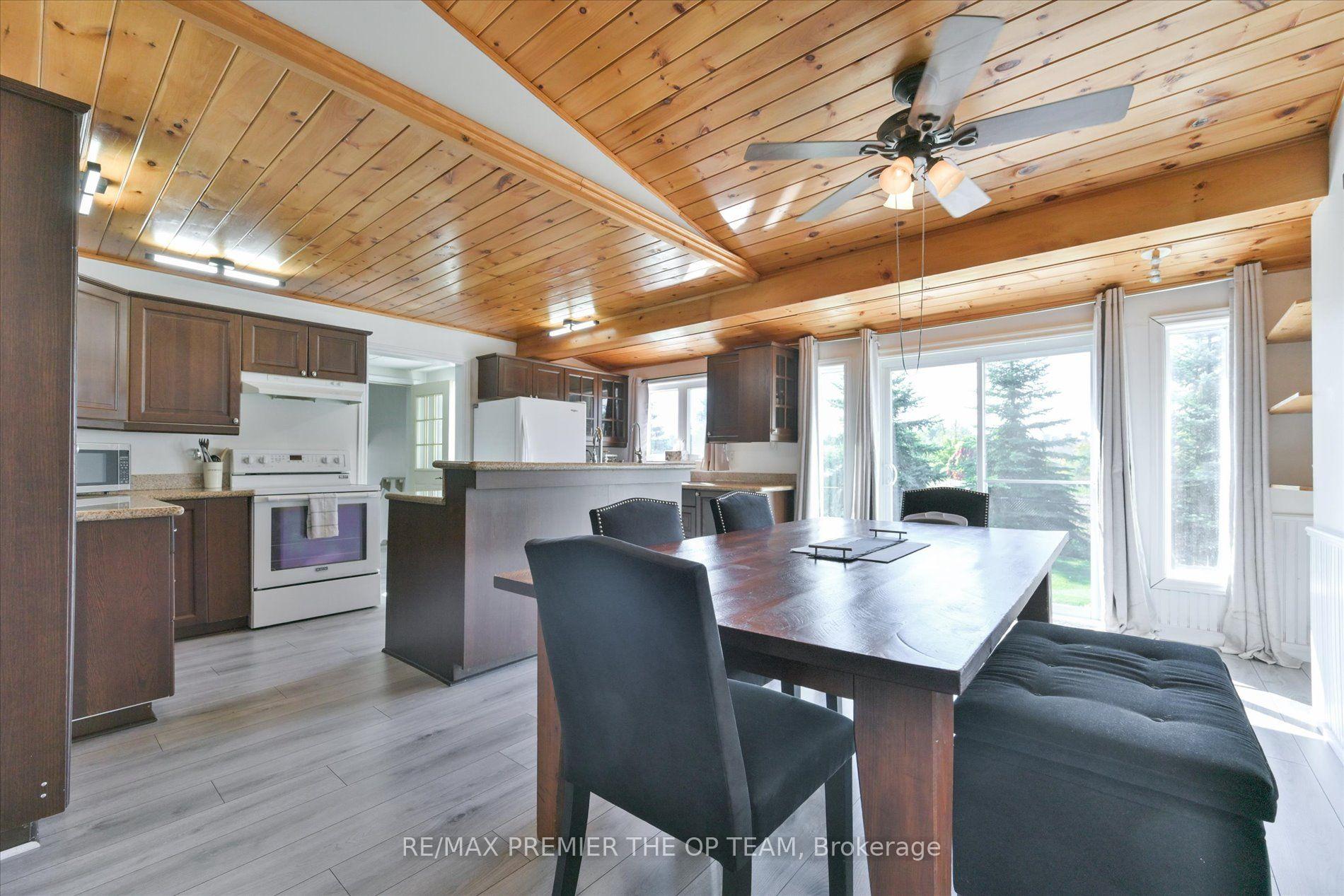 Photo 9 of 1881 Gilford Road, Innisfil, Rural Innisfil — HOMEH