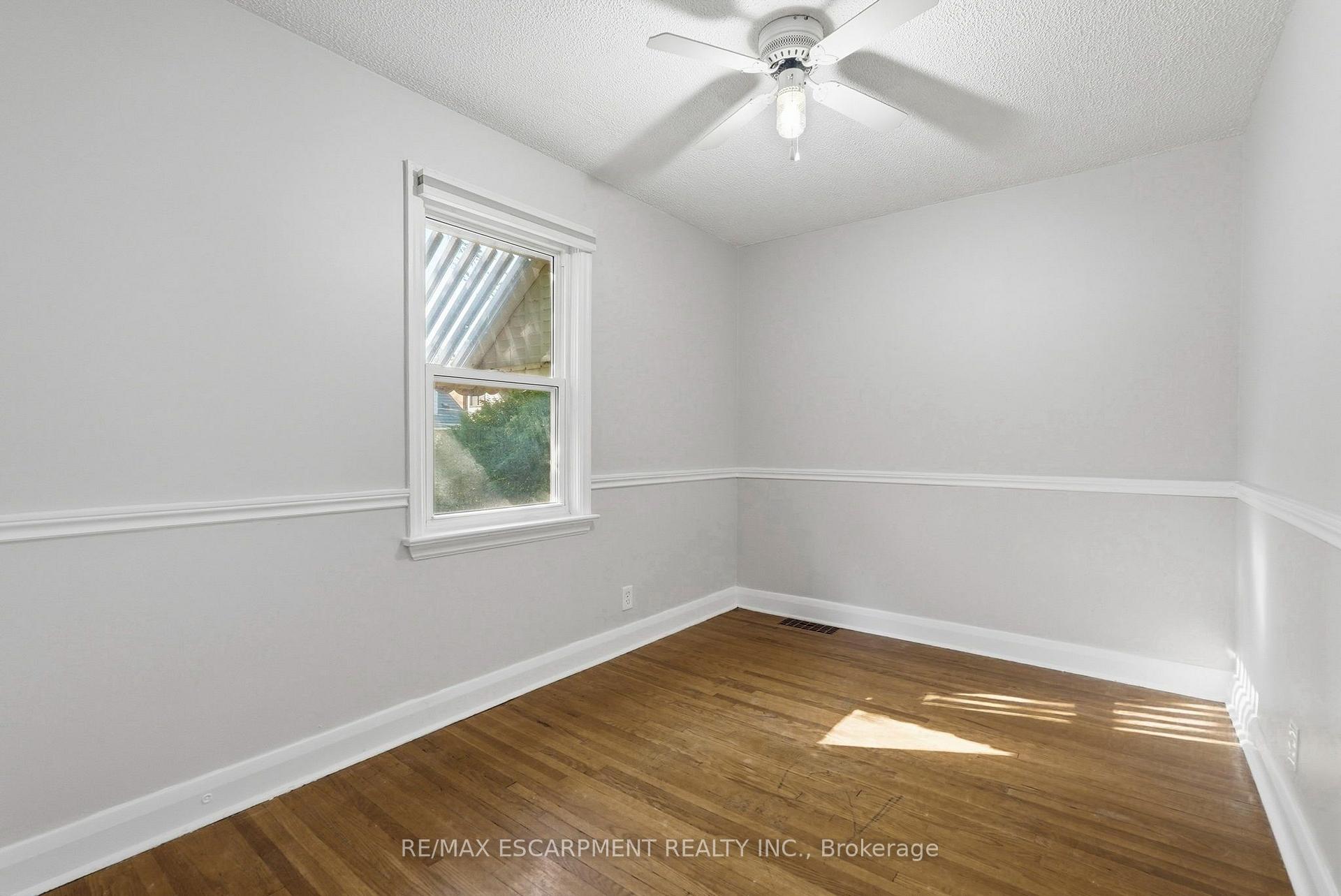 Photo 28 of 7 Sheldon Street, Hamilton, Dundas — HOMEH