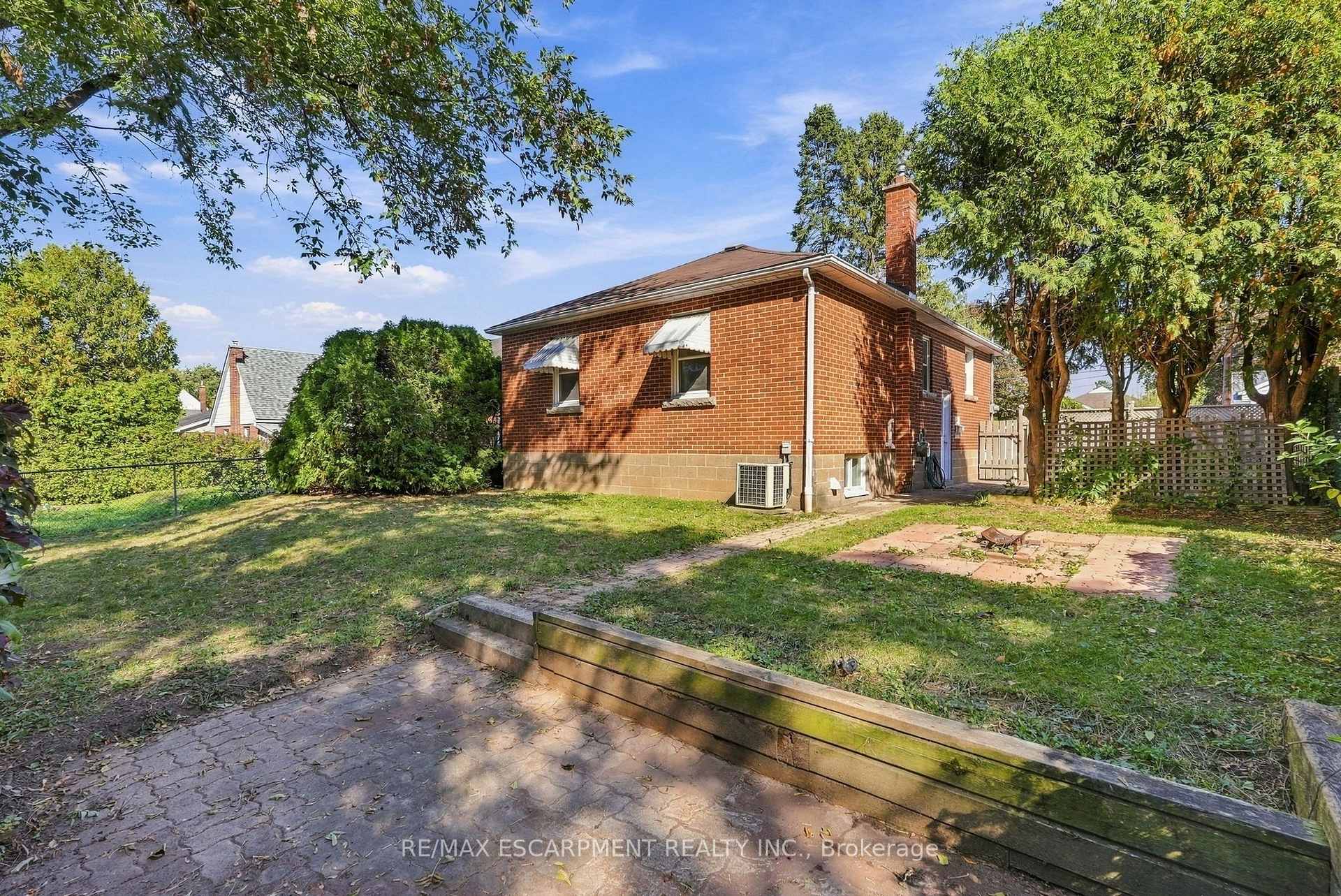 Photo 43 of 7 Sheldon Street, Hamilton, Dundas — HOMEH