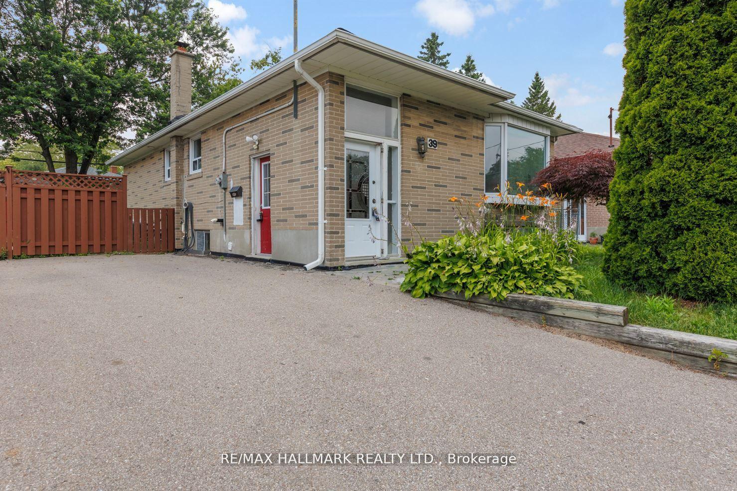 Photo 1 of Unit Upper, 39 Stansbury Crescent, Scarborough, Eglinton East — HOMEH