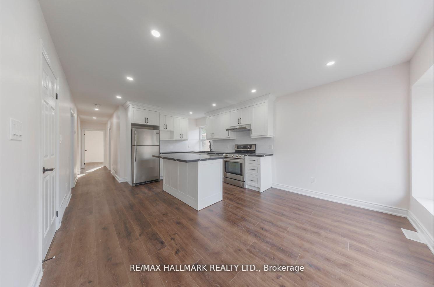 Photo 3 of Unit Upper, 39 Stansbury Crescent, Scarborough, Eglinton East — HOMEH