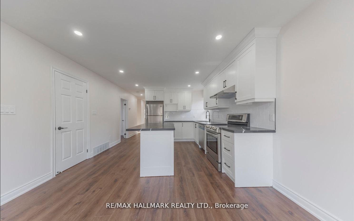 Photo 4 of Unit Upper, 39 Stansbury Crescent, Scarborough, Eglinton East — HOMEH