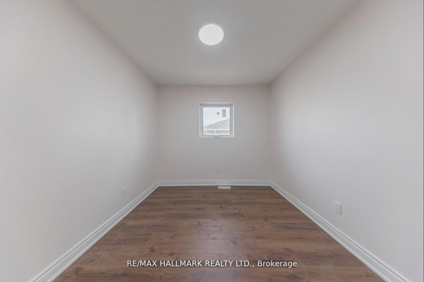 Photo 11 of Unit Upper, 39 Stansbury Crescent, Scarborough, Eglinton East — HOMEH