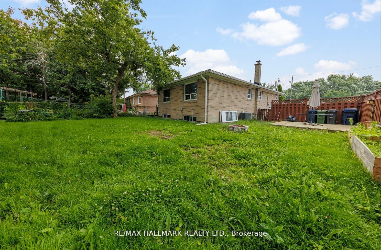Photo 19 of Unit Upper, 39 Stansbury Crescent, Scarborough, Eglinton East — HOMEH